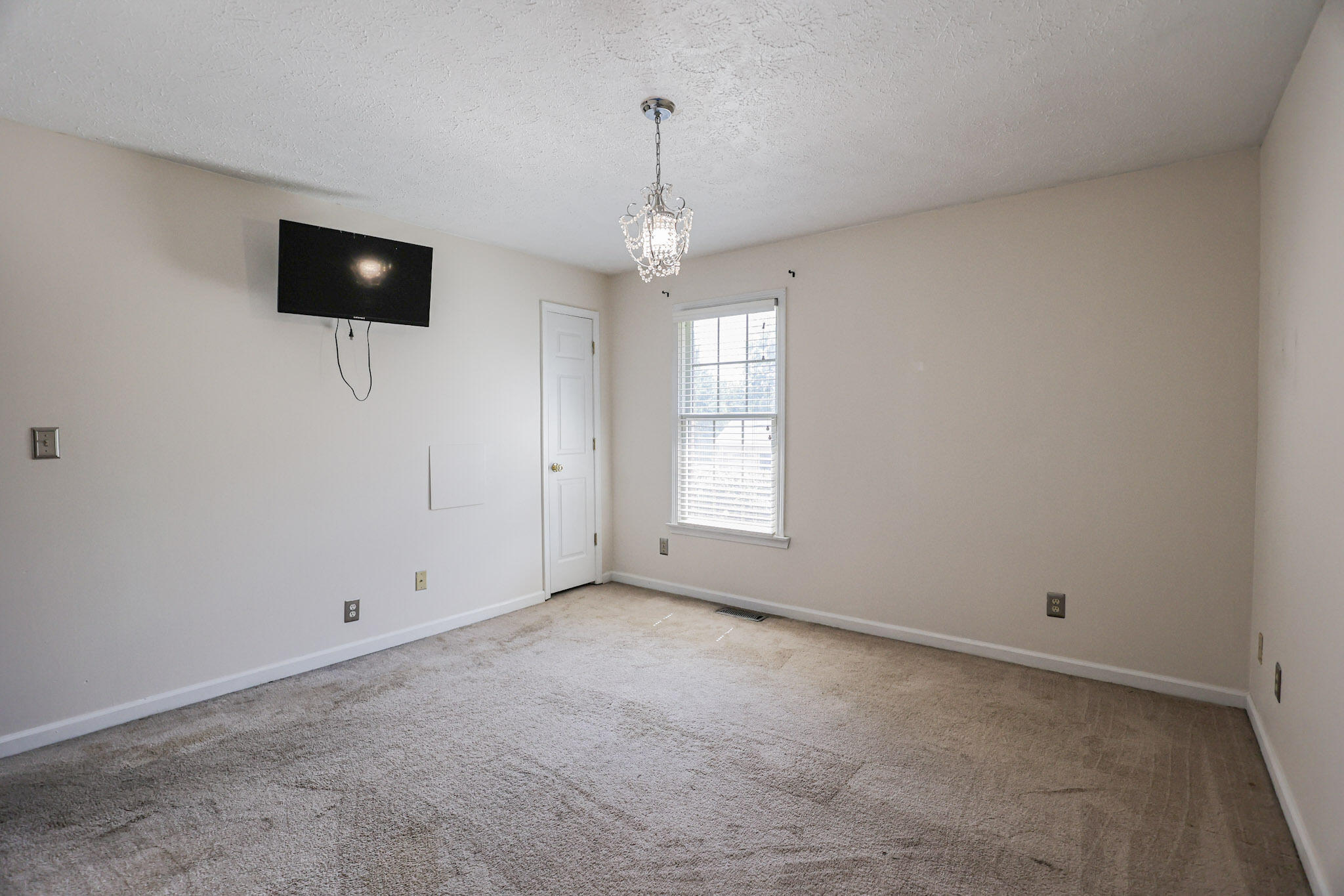 6415 Waid Circle Property Photo 33