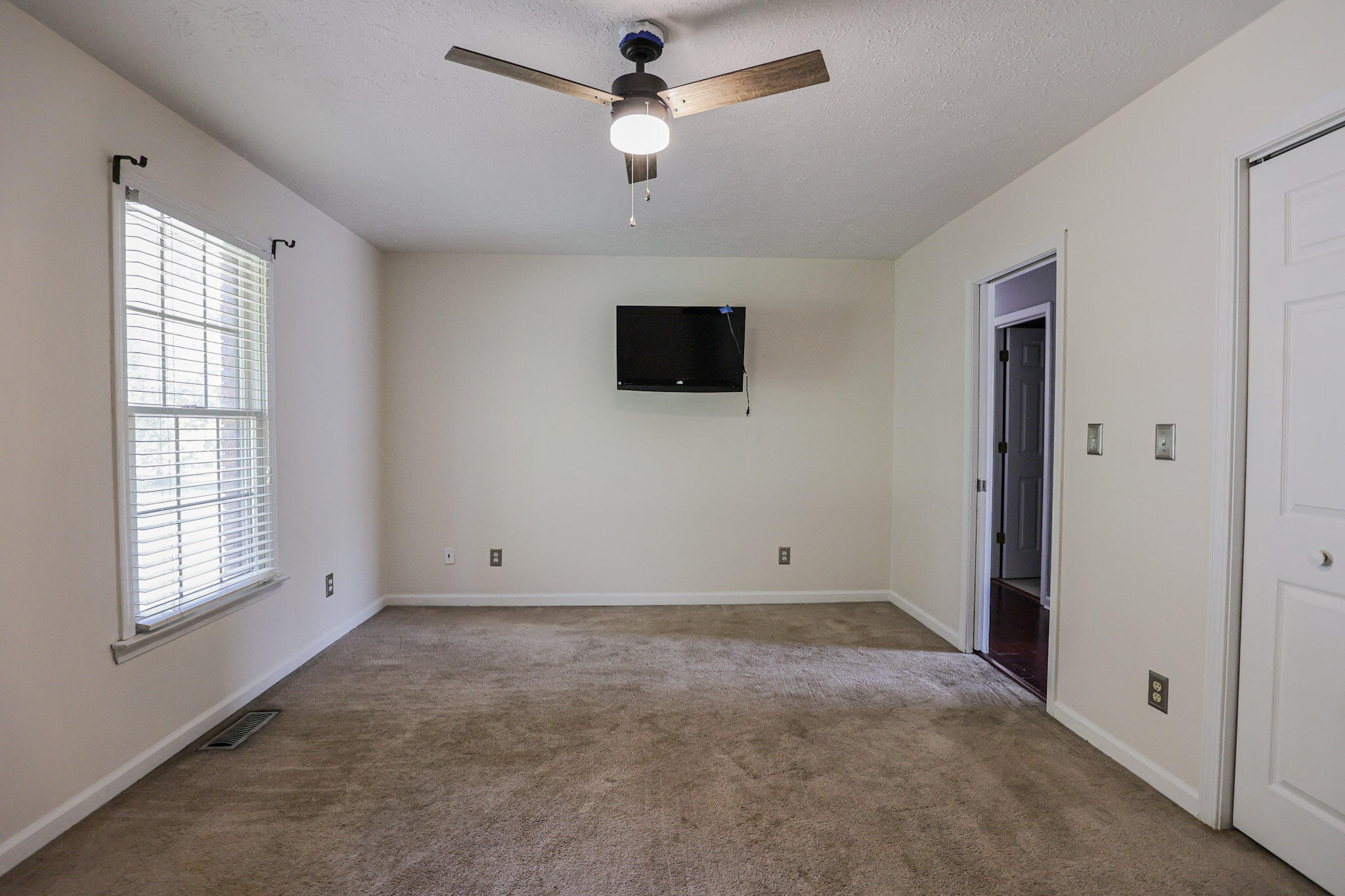 6415 Waid Circle Property Photo 38
