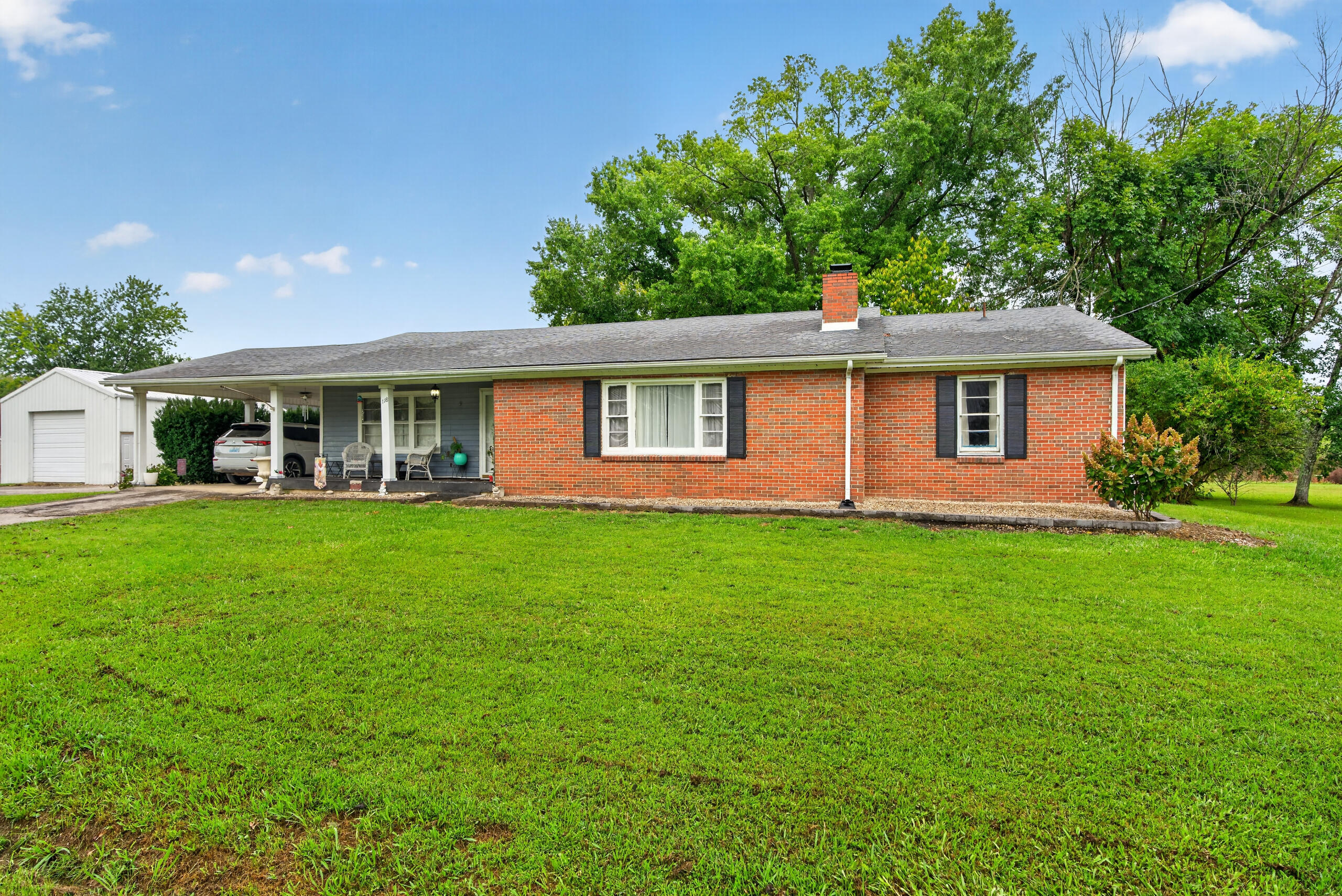 118 Greenway Road Property Photo 2