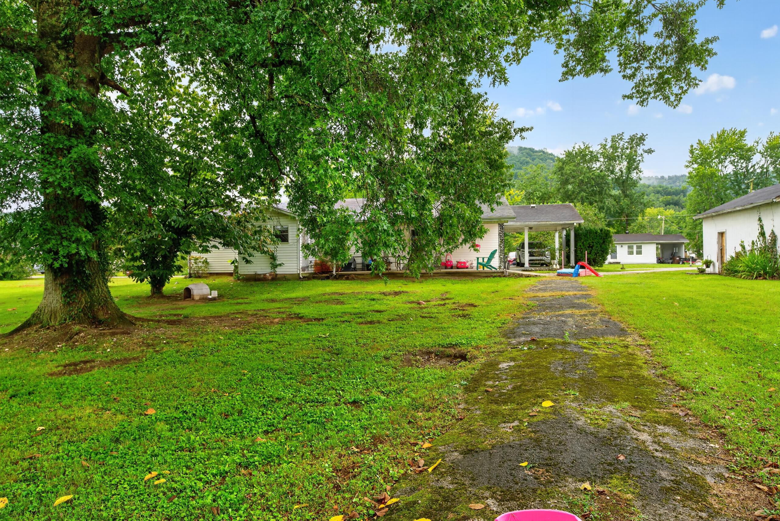 118 Greenway Road Property Photo 31