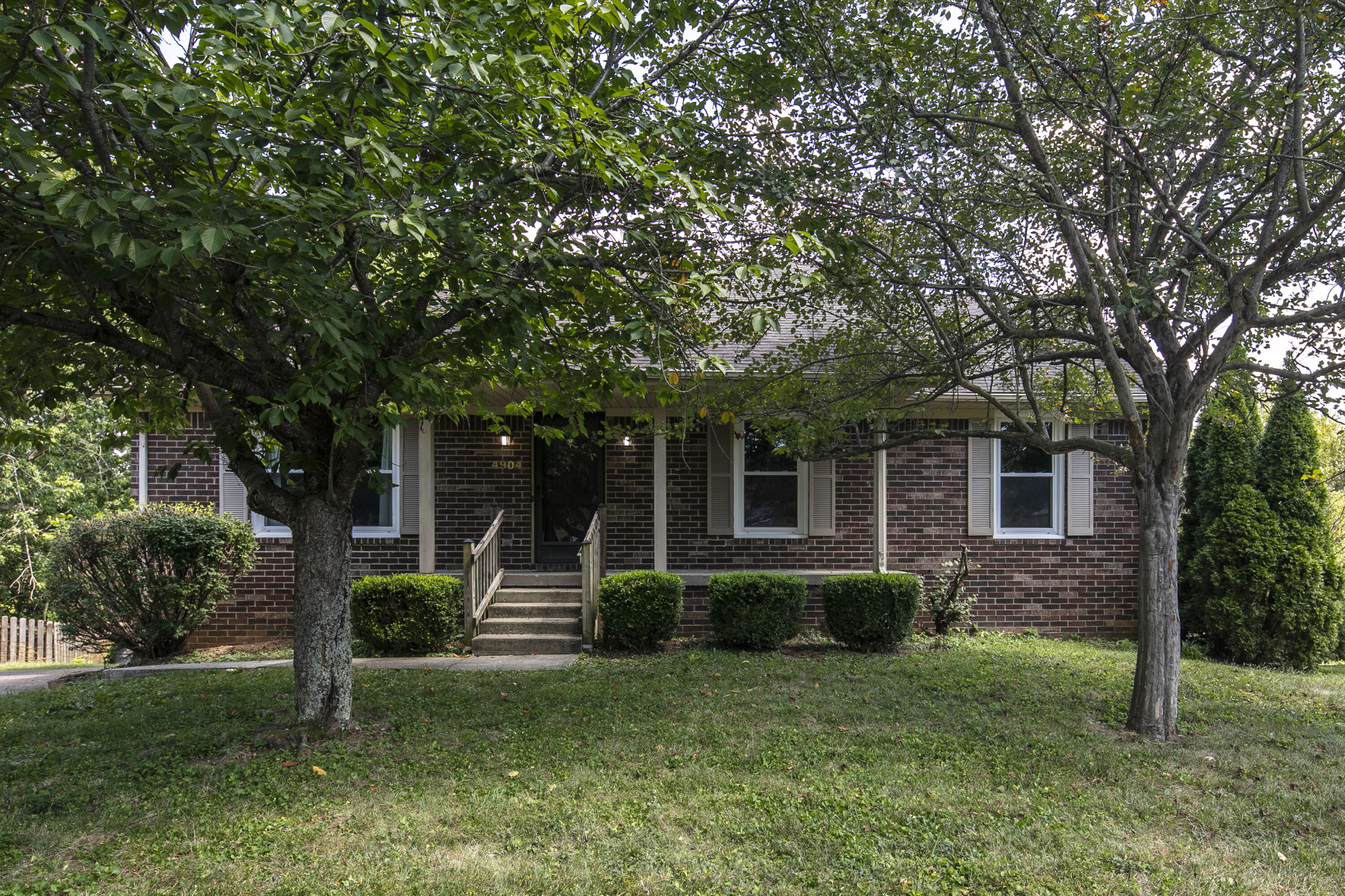 4904 Denmoor Court Property Photo 2