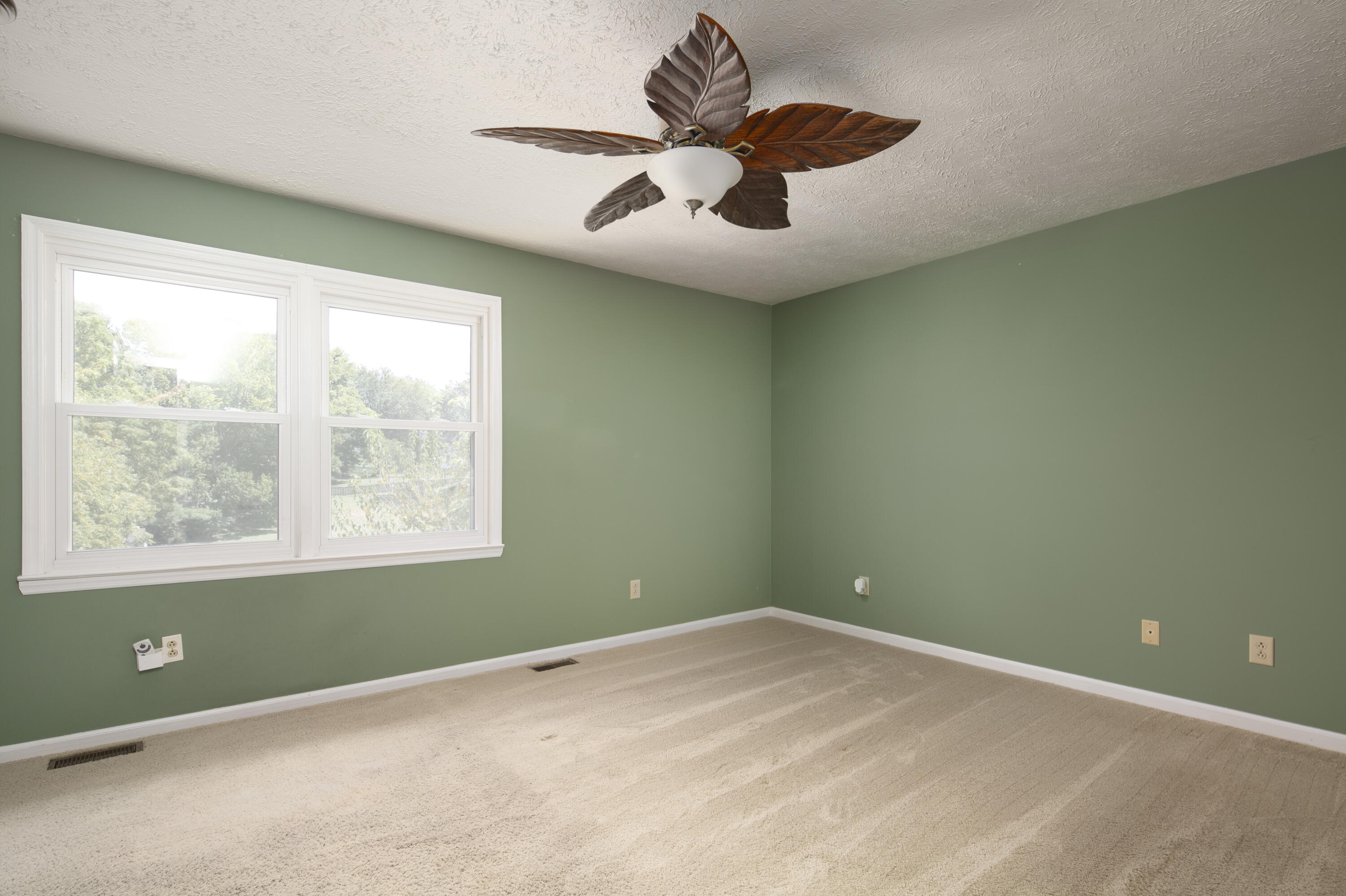 4904 Denmoor Court Property Photo 10