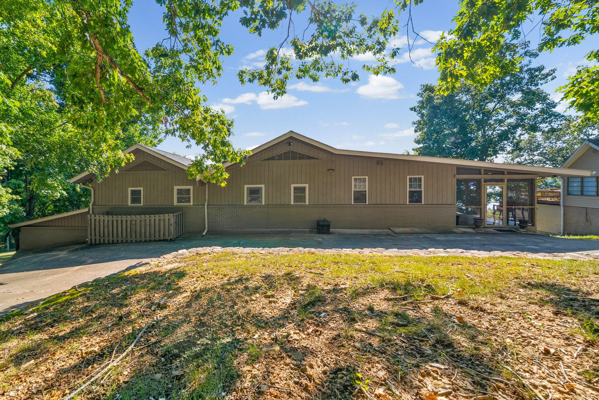 285 Bayview Drive Property Photo 6