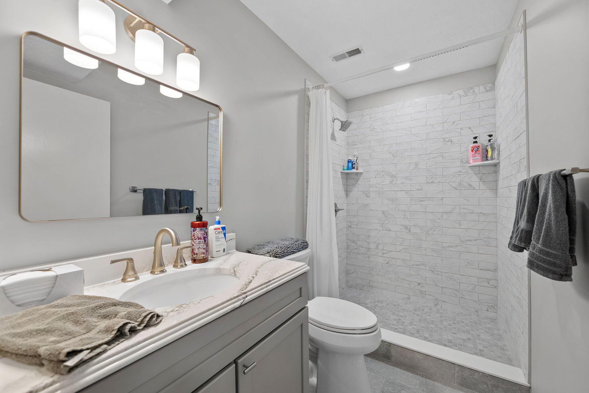 285 Bayview Drive Property Photo 77