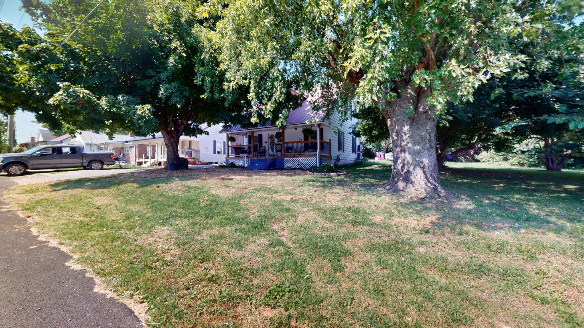 121 Hamilton Avenue Property Photo 5