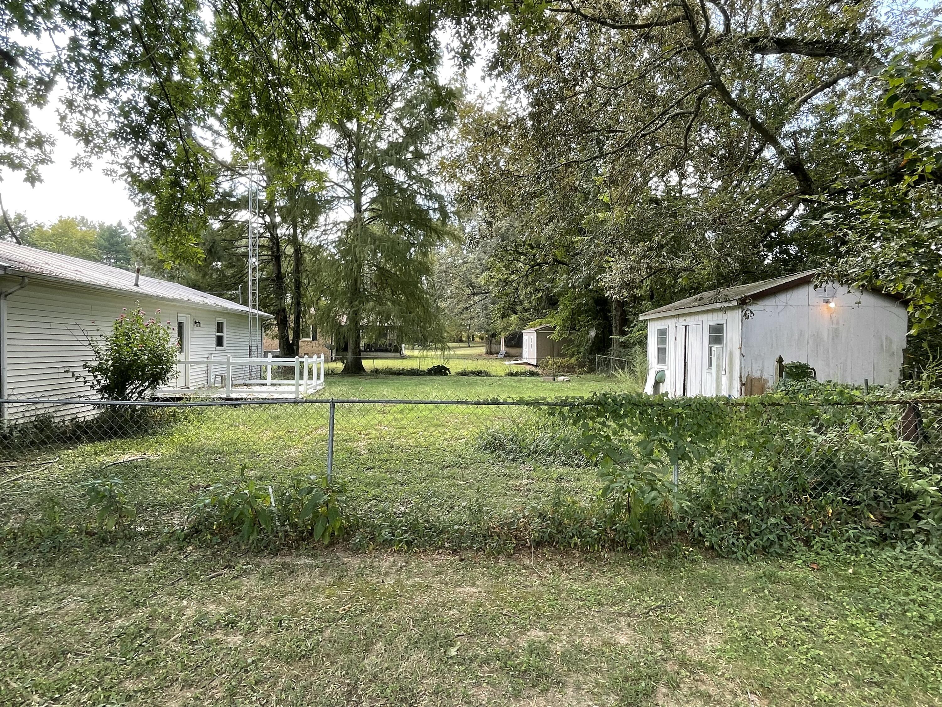 173 Whispering Oaks Loop Property Photo 5