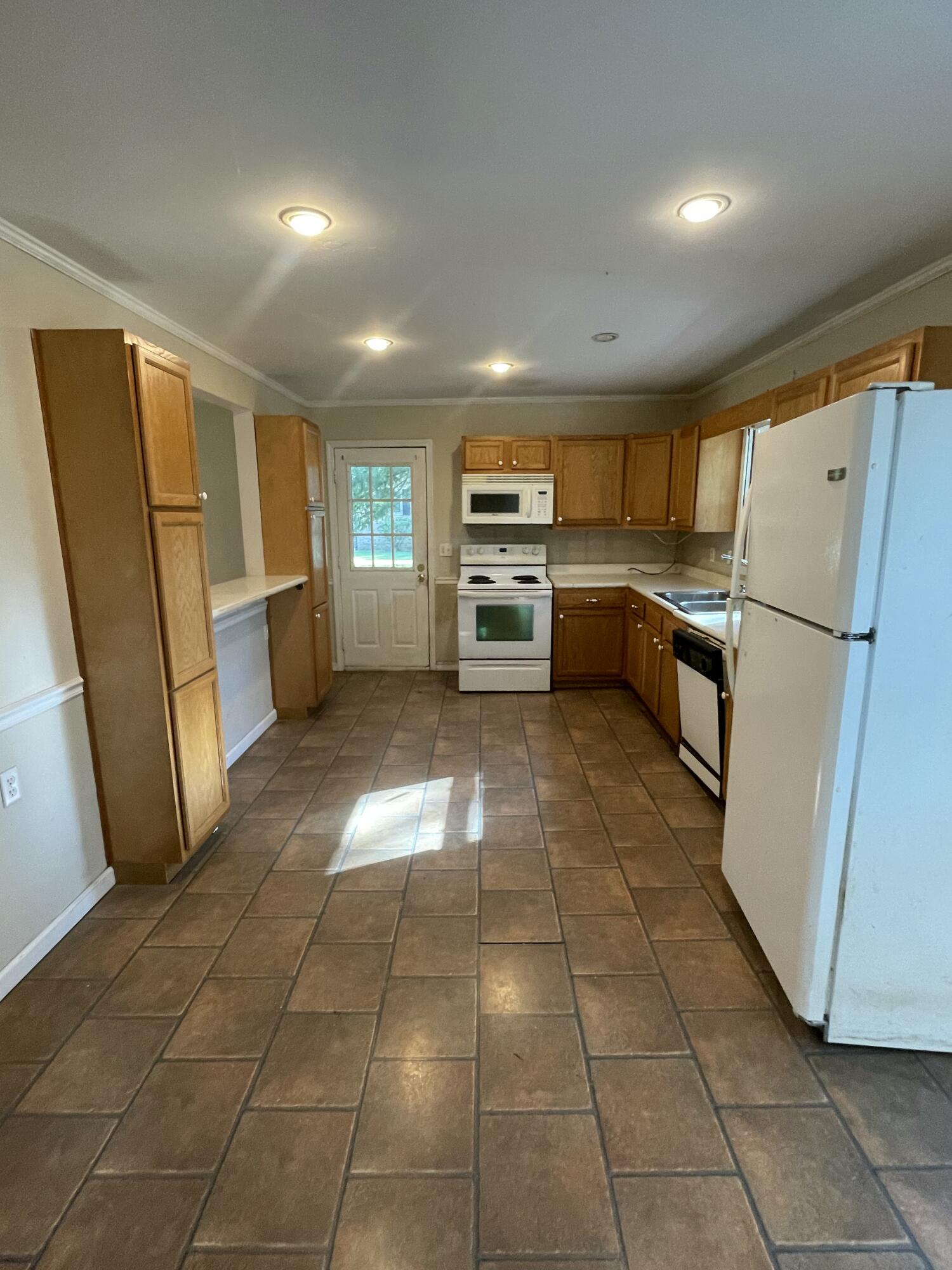 173 Whispering Oaks Loop Property Photo 9