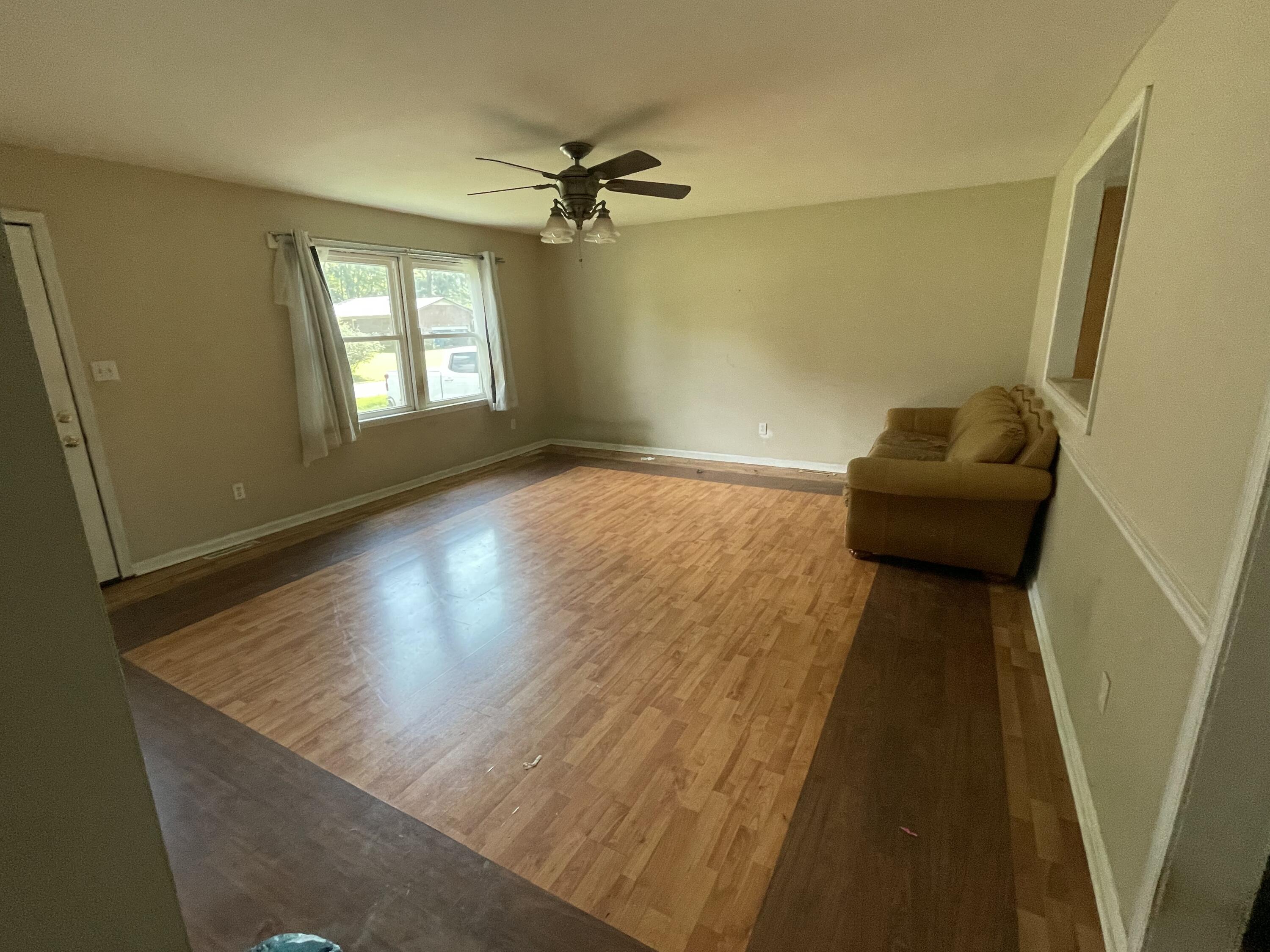 173 Whispering Oaks Loop Property Photo 10