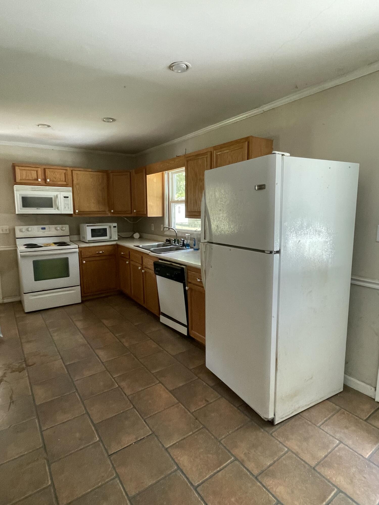 173 Whispering Oaks Loop Property Photo 10