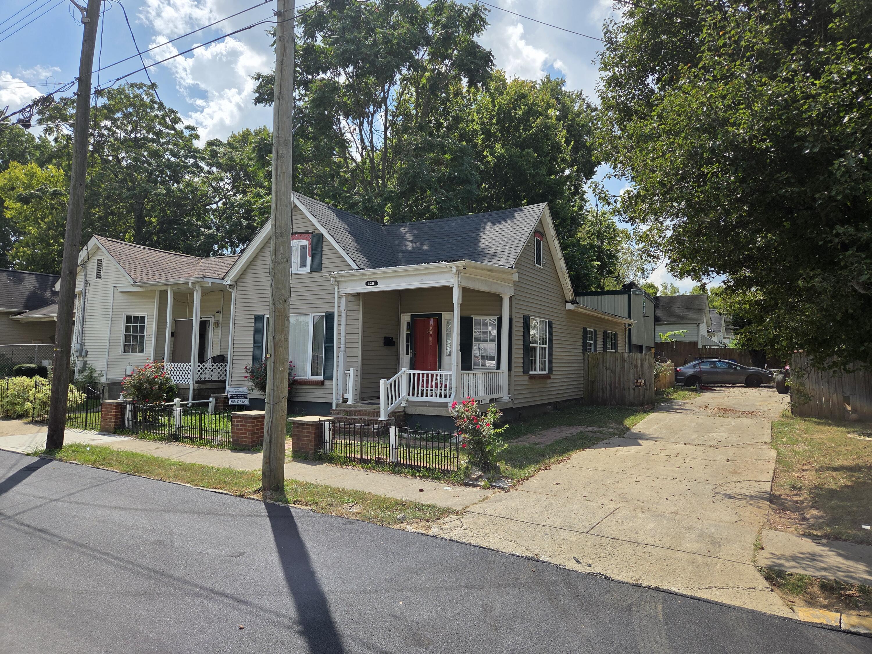 430 E Fourth Street Property Photo 2