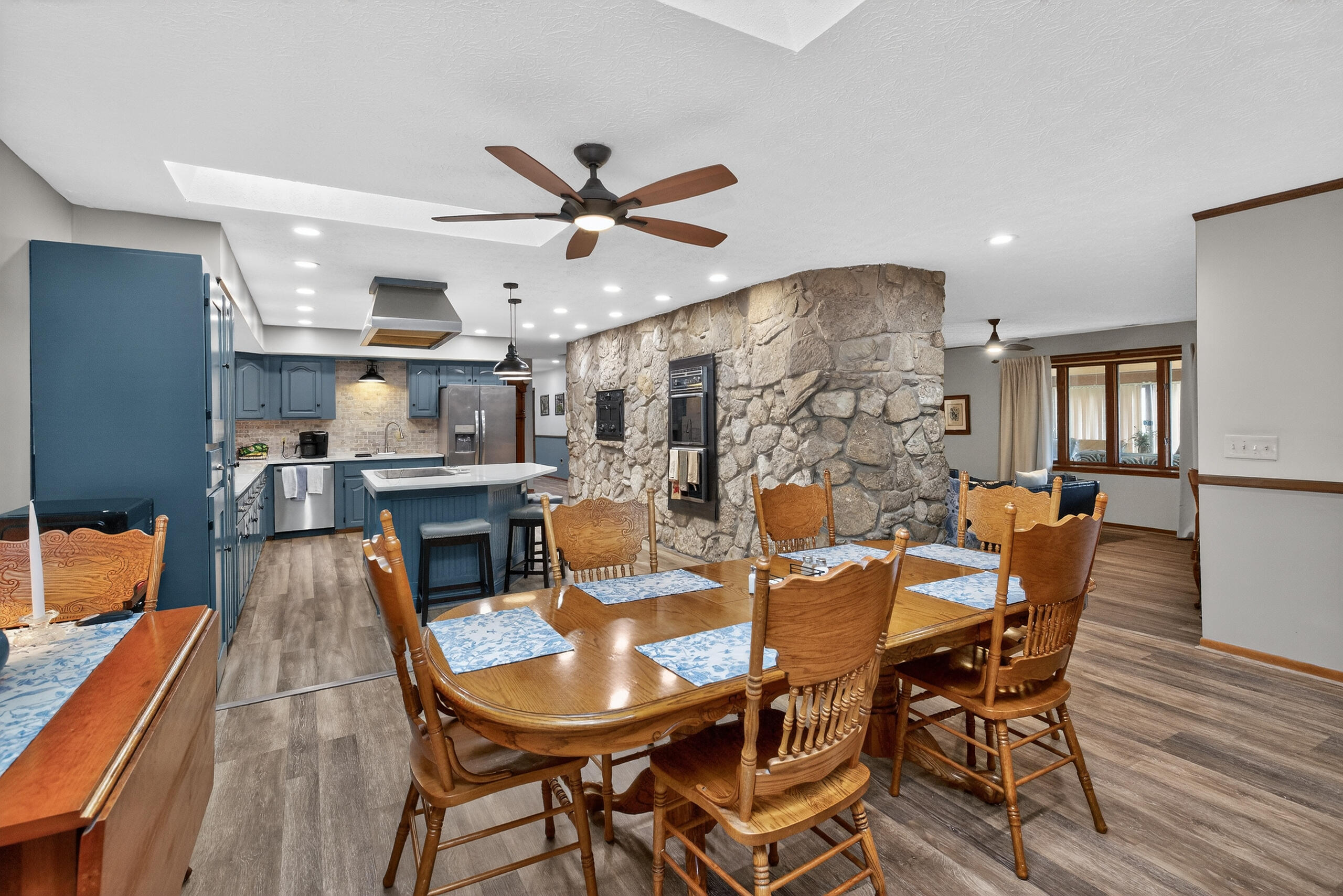 1070 Jacks Creek Road Property Photo 12