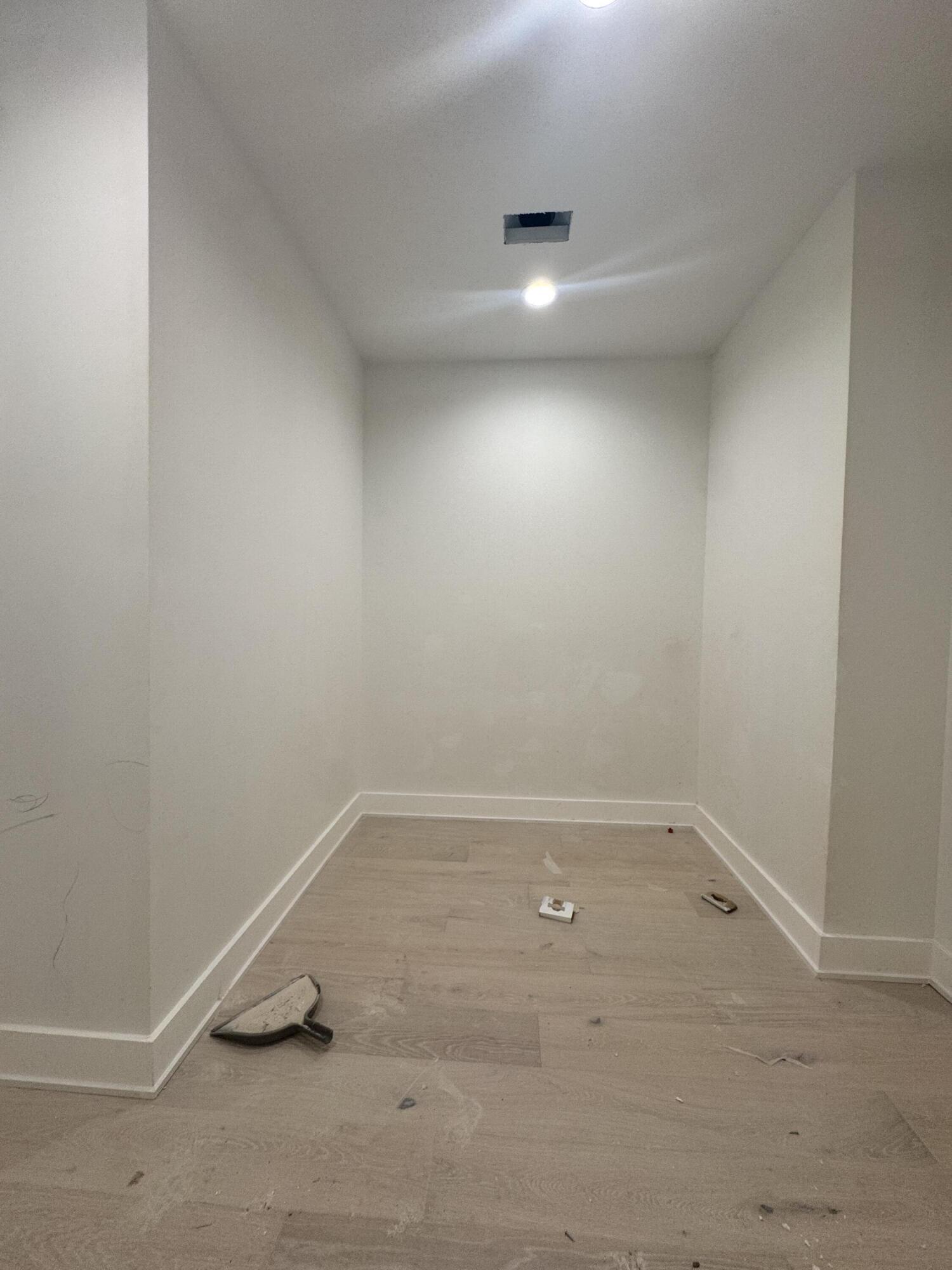 815 Bellerive Boulevard Property Photo 13