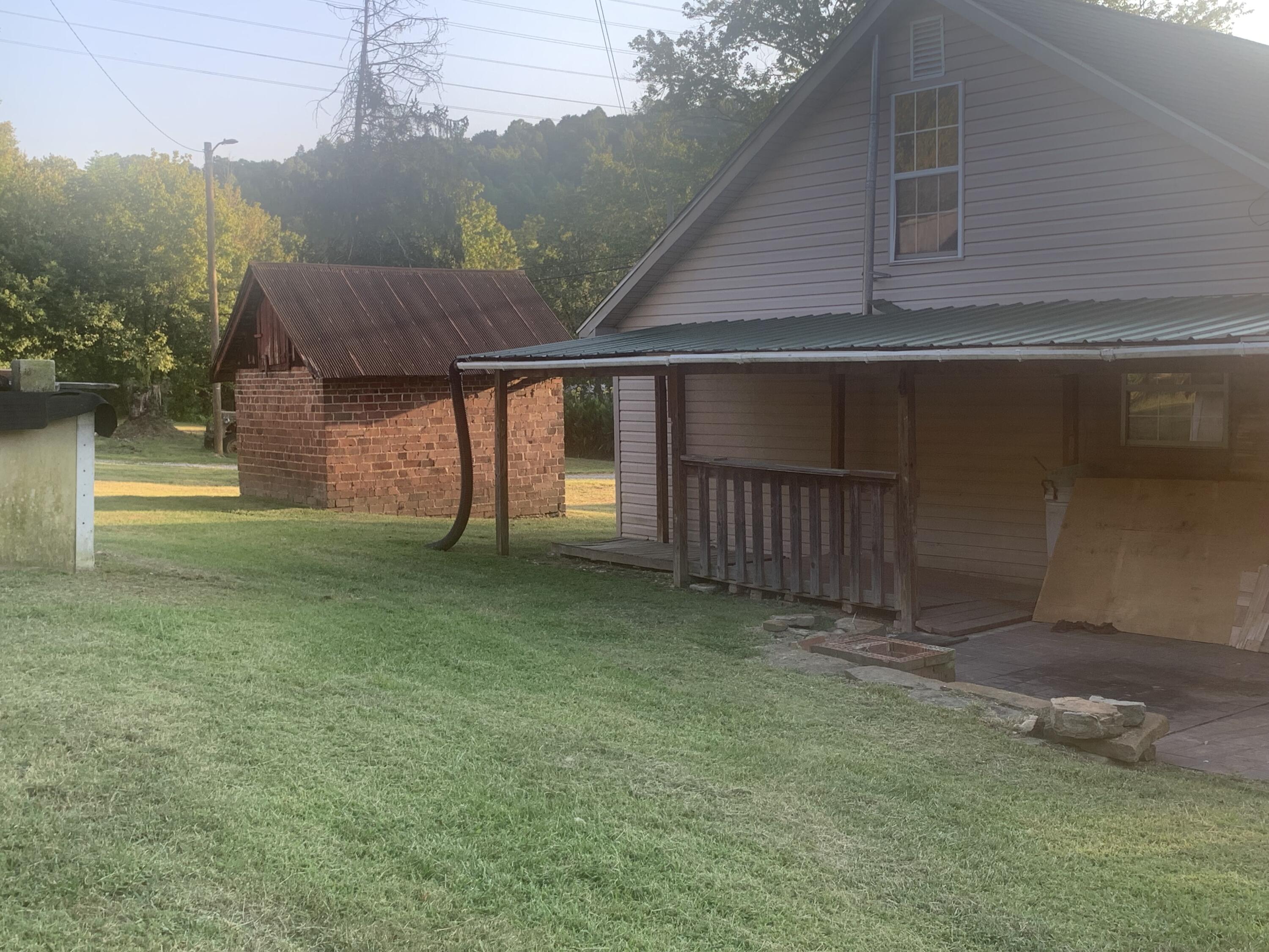 1288 Old Corbin Road Property Photo 9