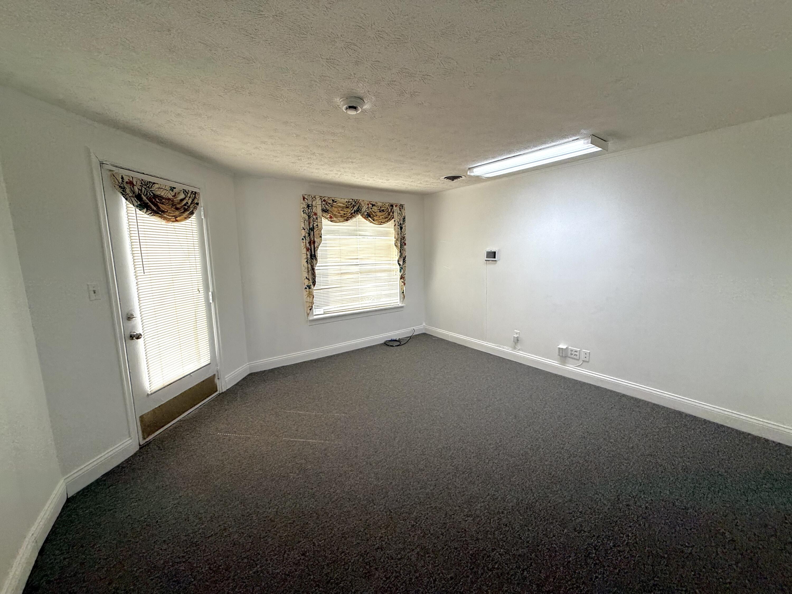 121 Short Street Property Photo 3