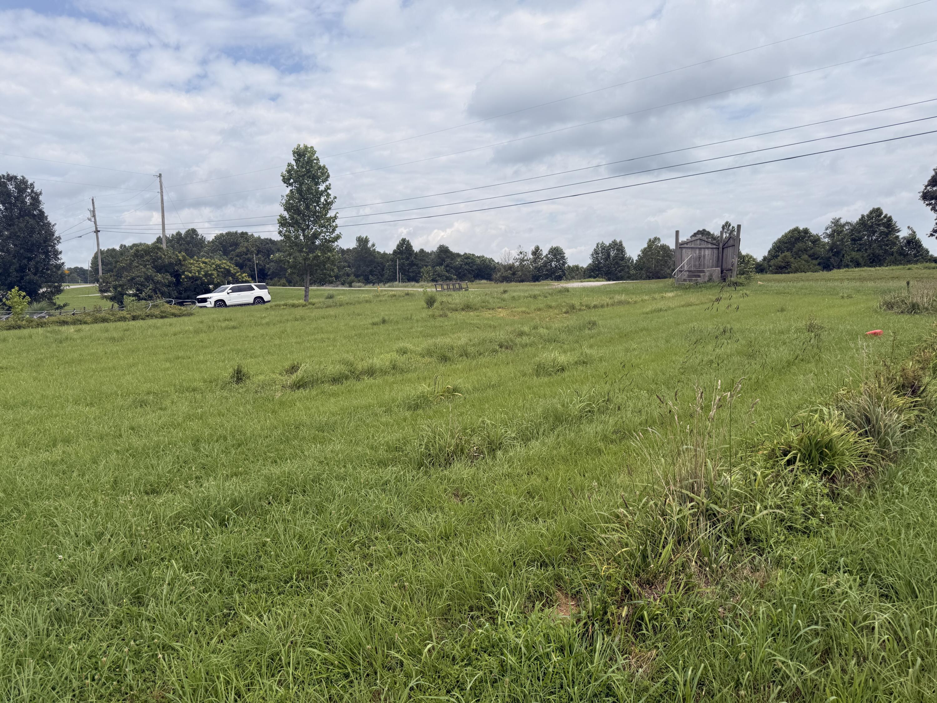 12583 Hodgenville Road Property Photo 2