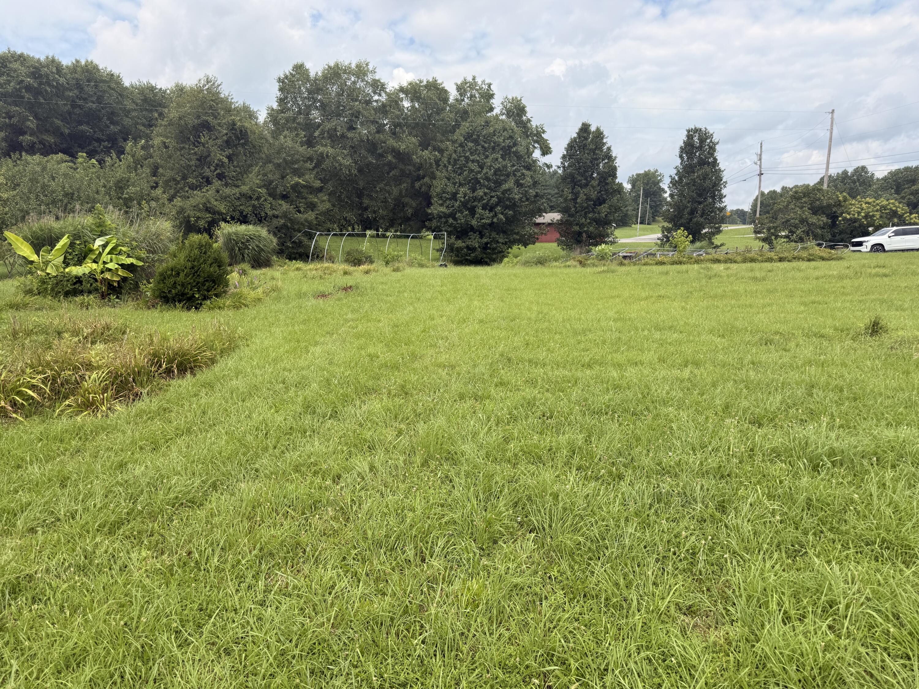 12583 Hodgenville Road Property Photo 4