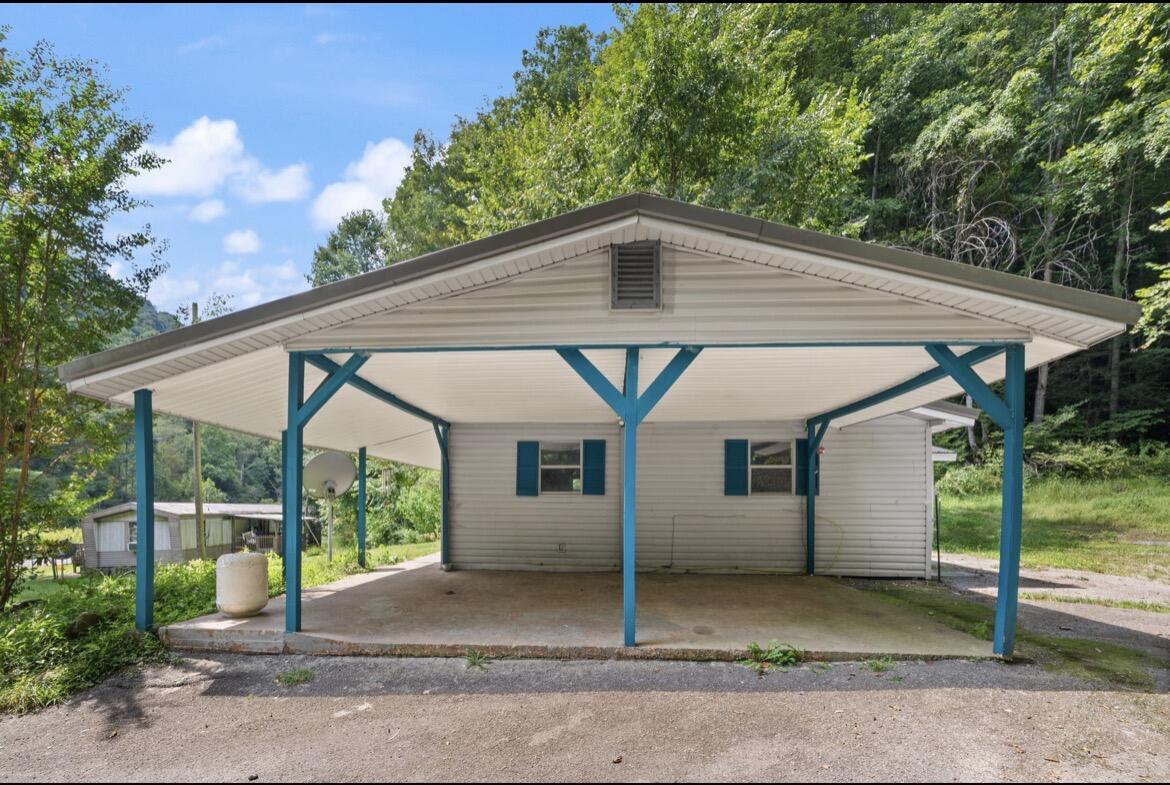 6026 6026 State Highway 221 Property Photo 20
