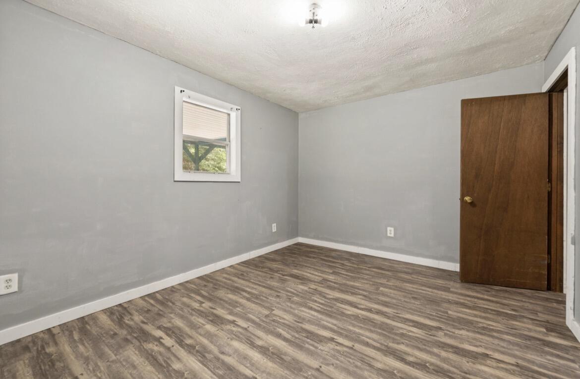 6026 6026 State Highway 221 Property Photo 34