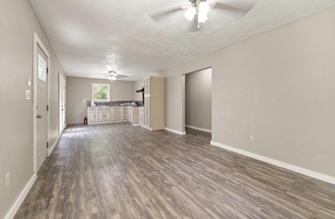 6026 6026 State Highway 221 Property Photo 41