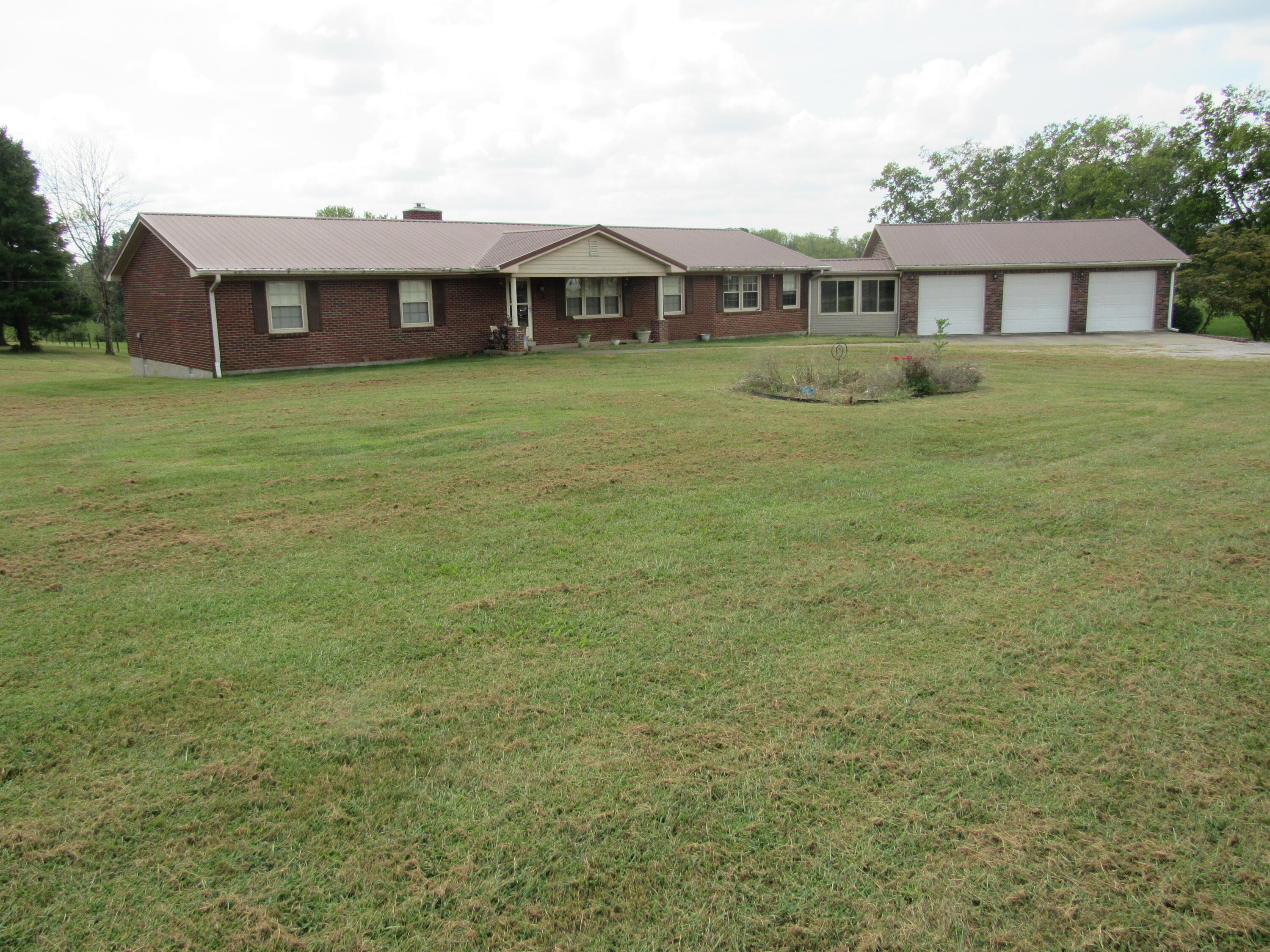 5960 Van Meter Road Property Photo 5