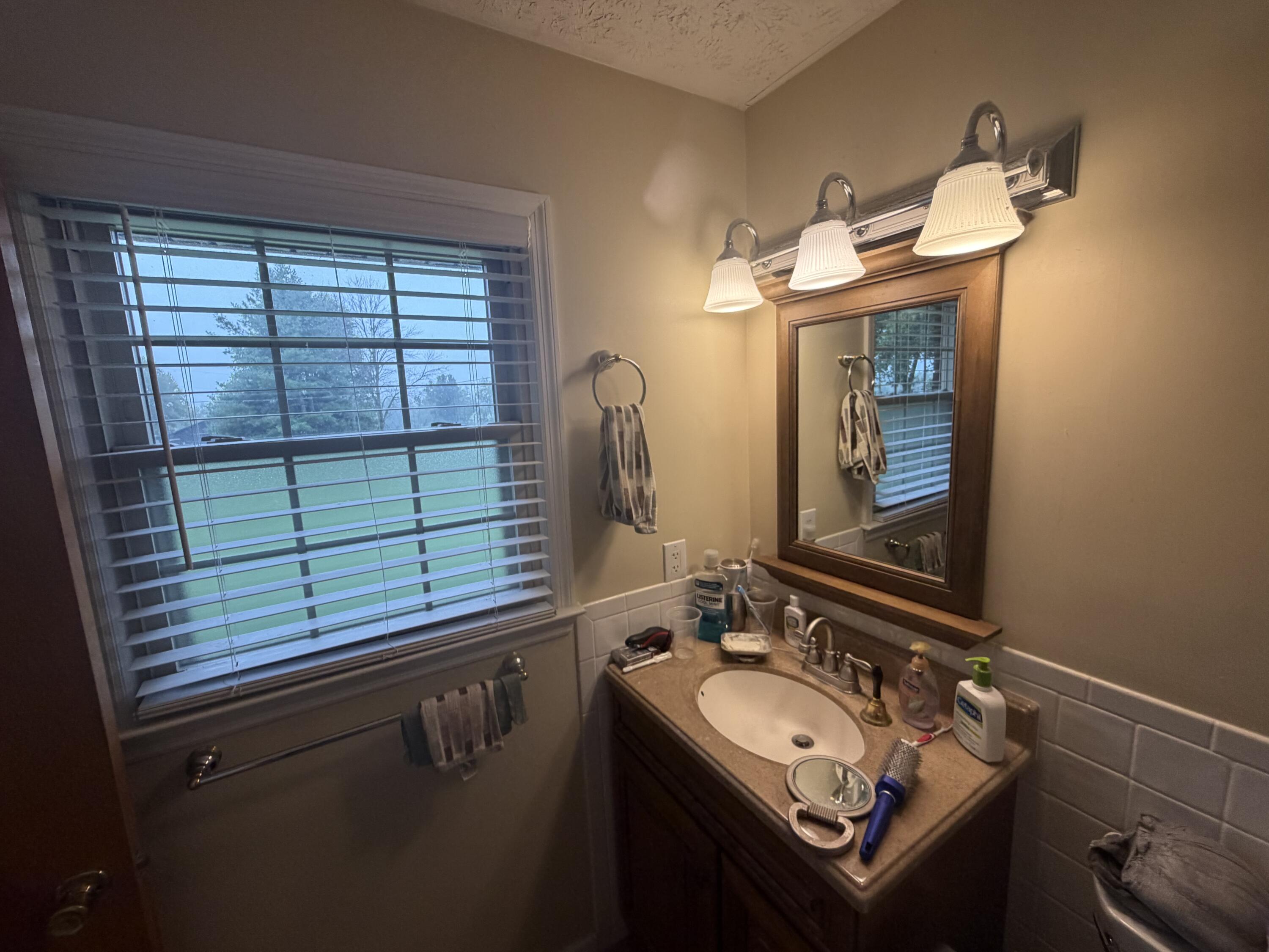 5960 Van Meter Road Property Photo 21