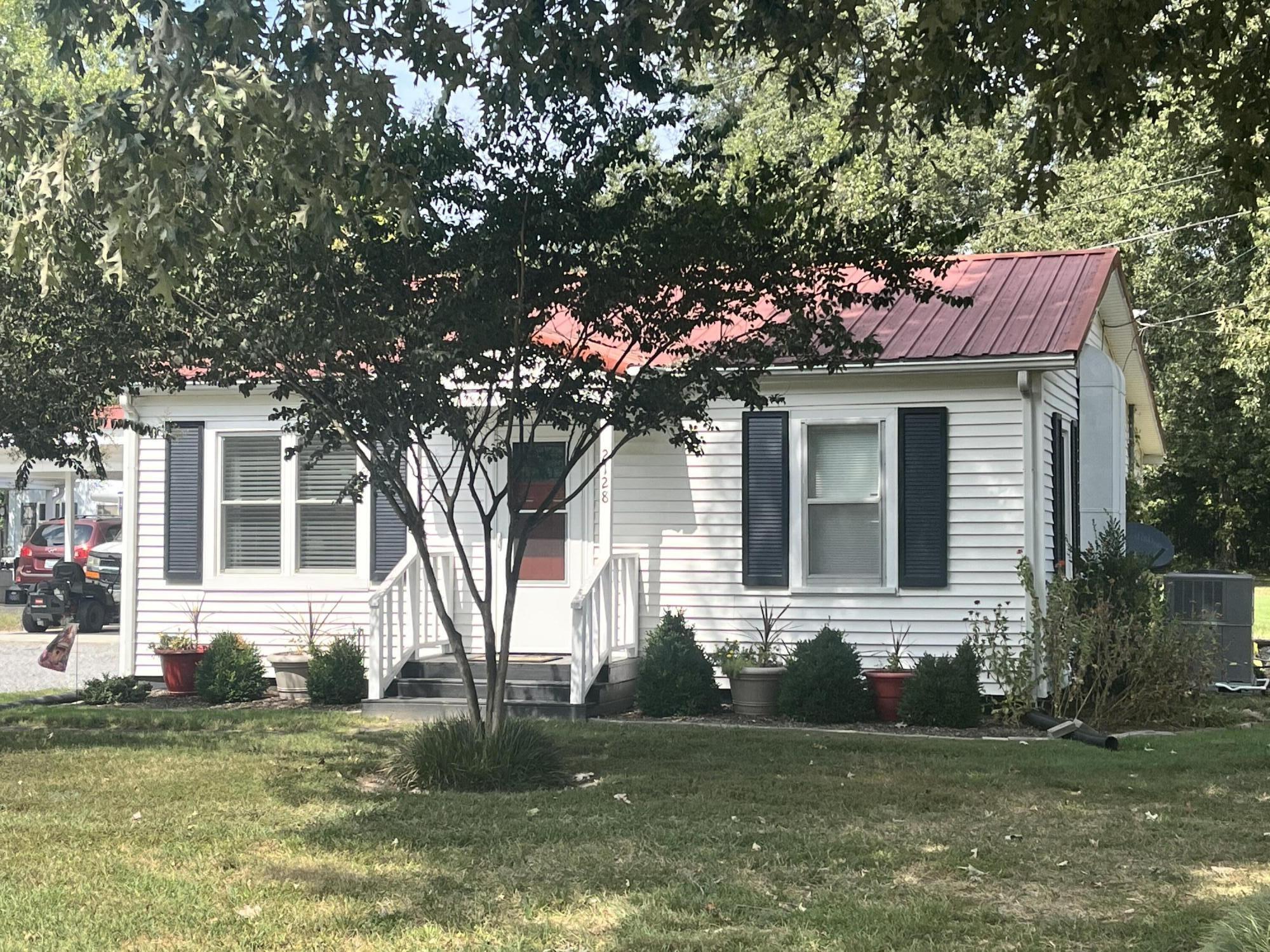 2128 Homewood Avenue Property Photo 3