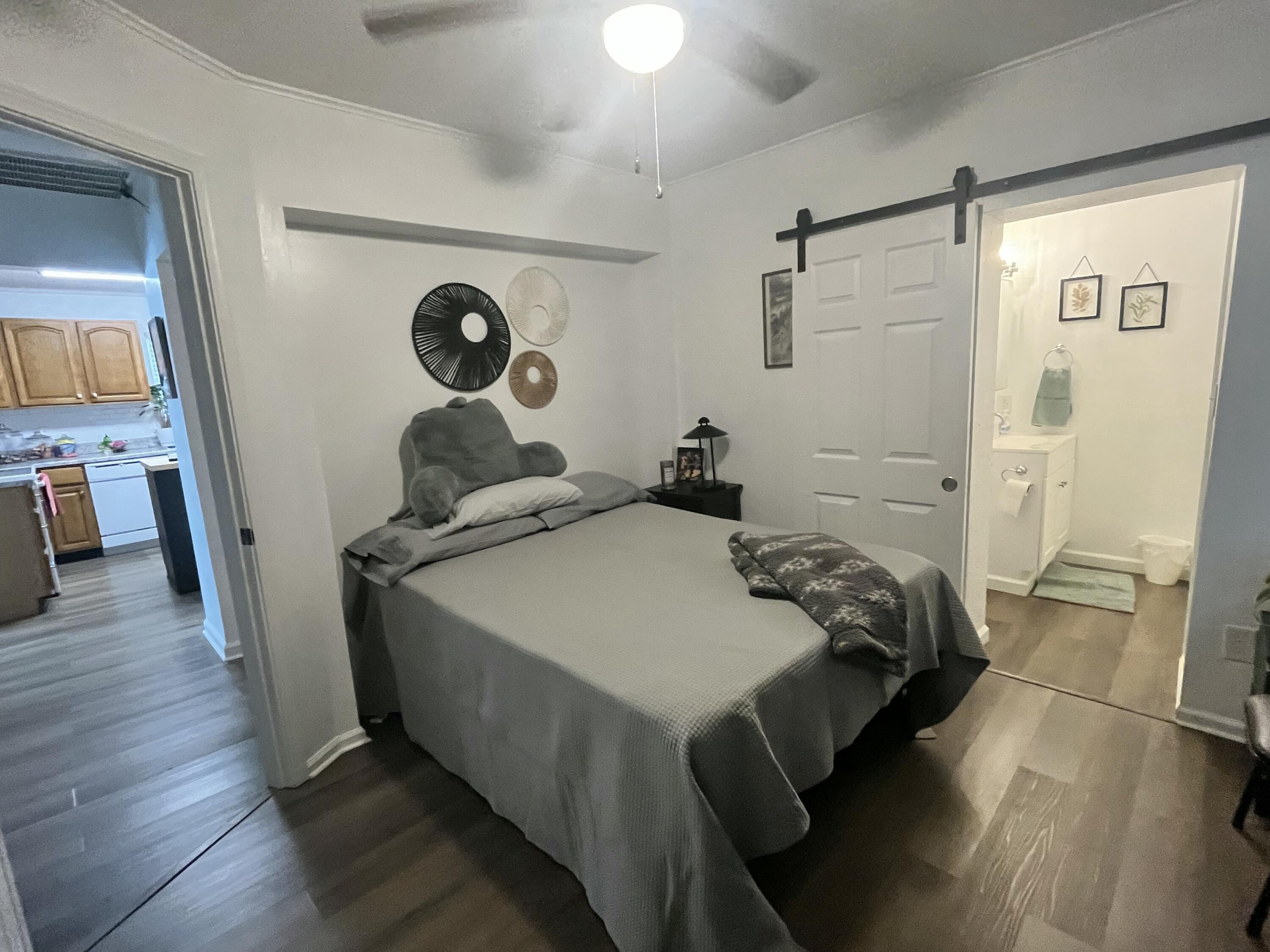 2128 Homewood Avenue Property Photo 25