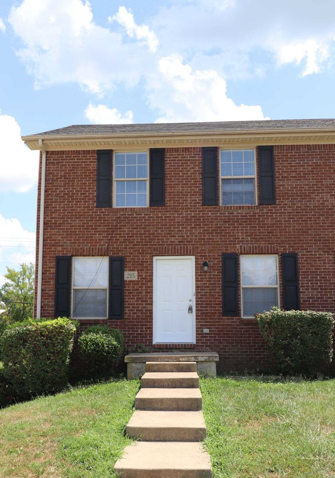 215 Elkchester Circle Property Photo 1