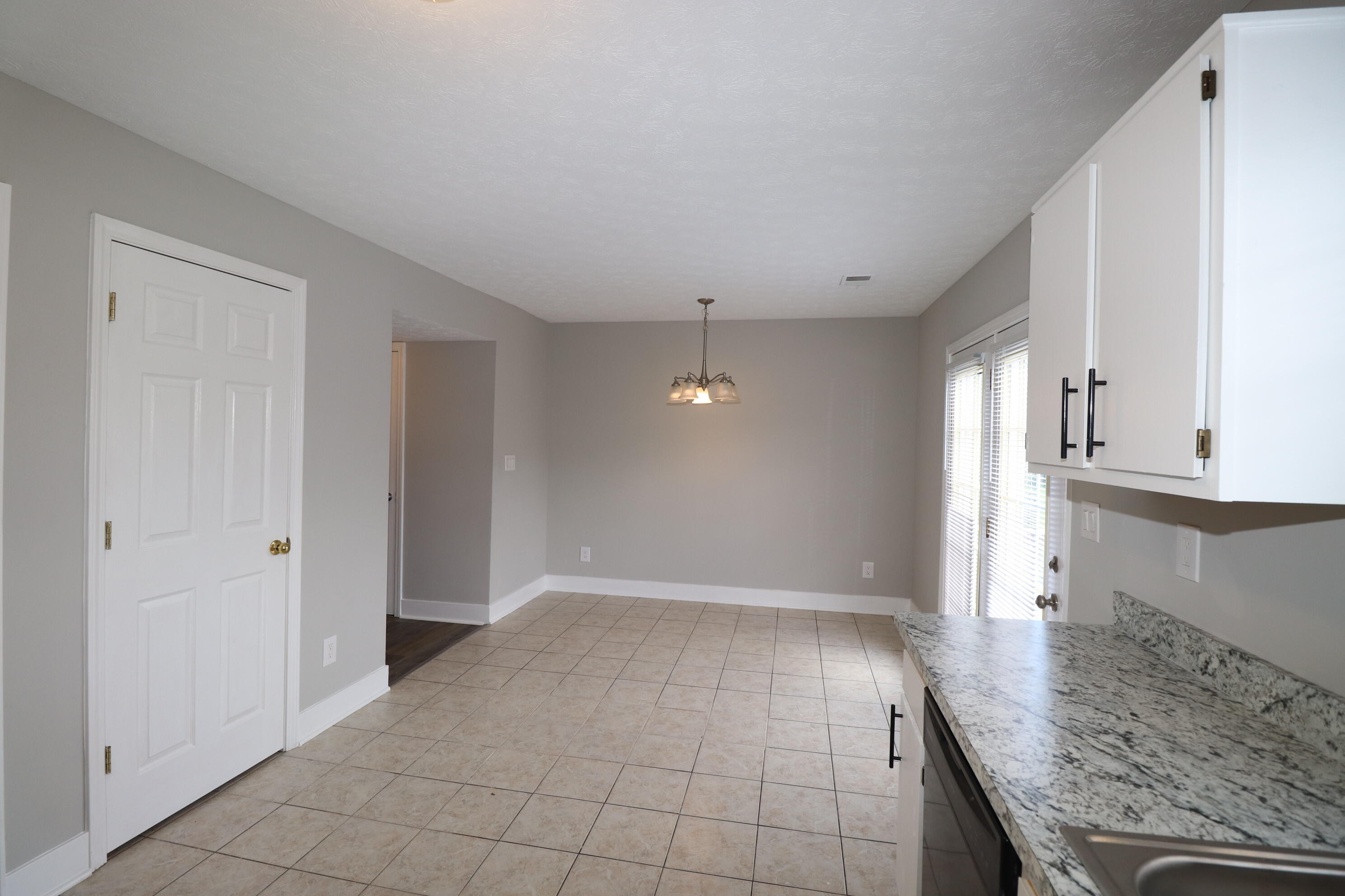 215 Elkchester Circle Property Photo 8