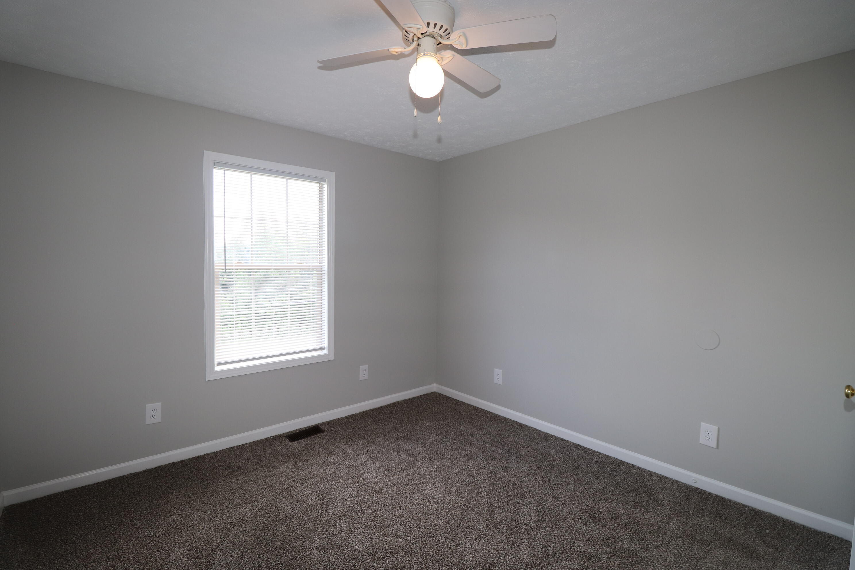 215 Elkchester Circle Property Photo 16