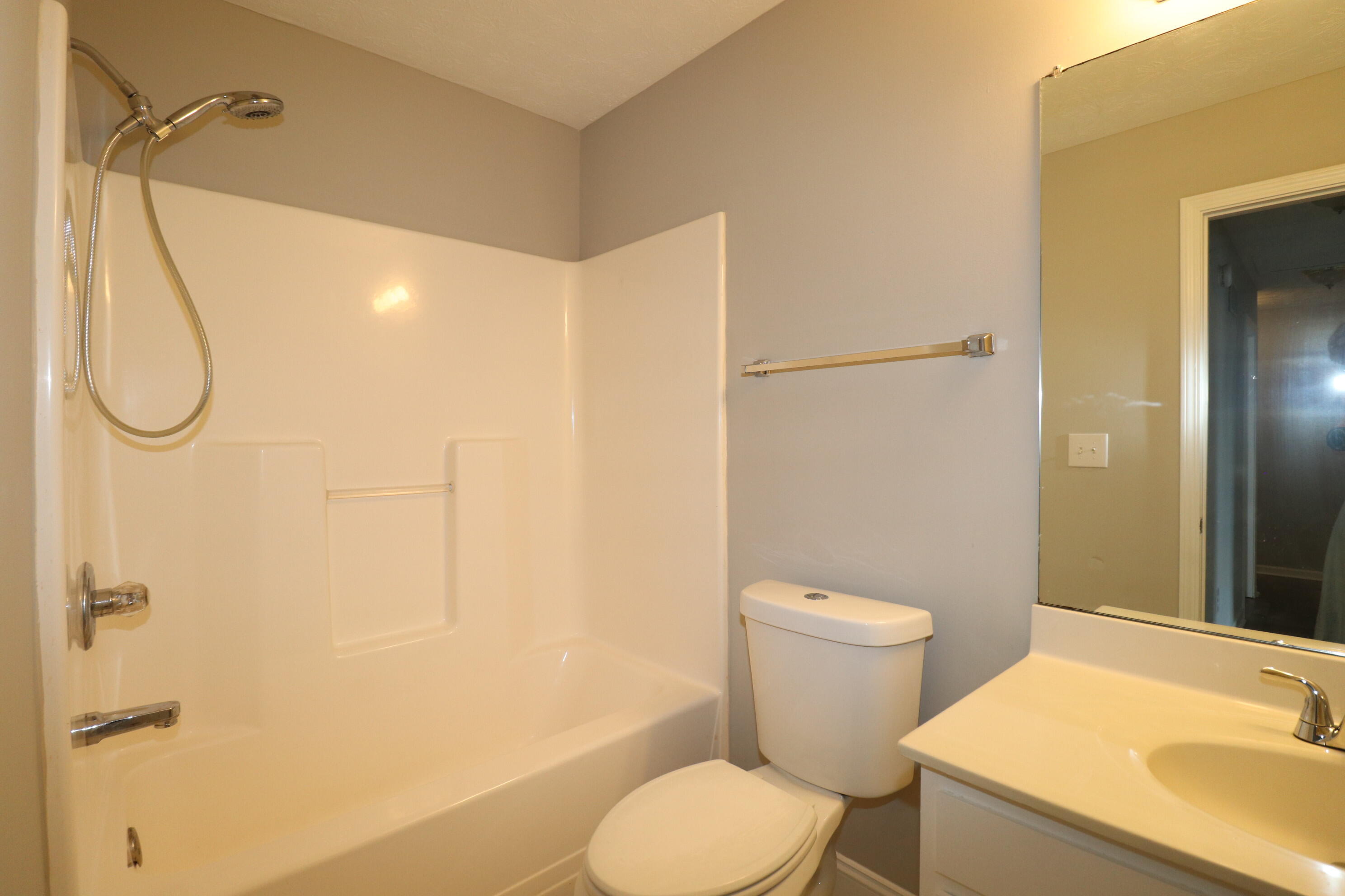 215 Elkchester Circle Property Photo 18