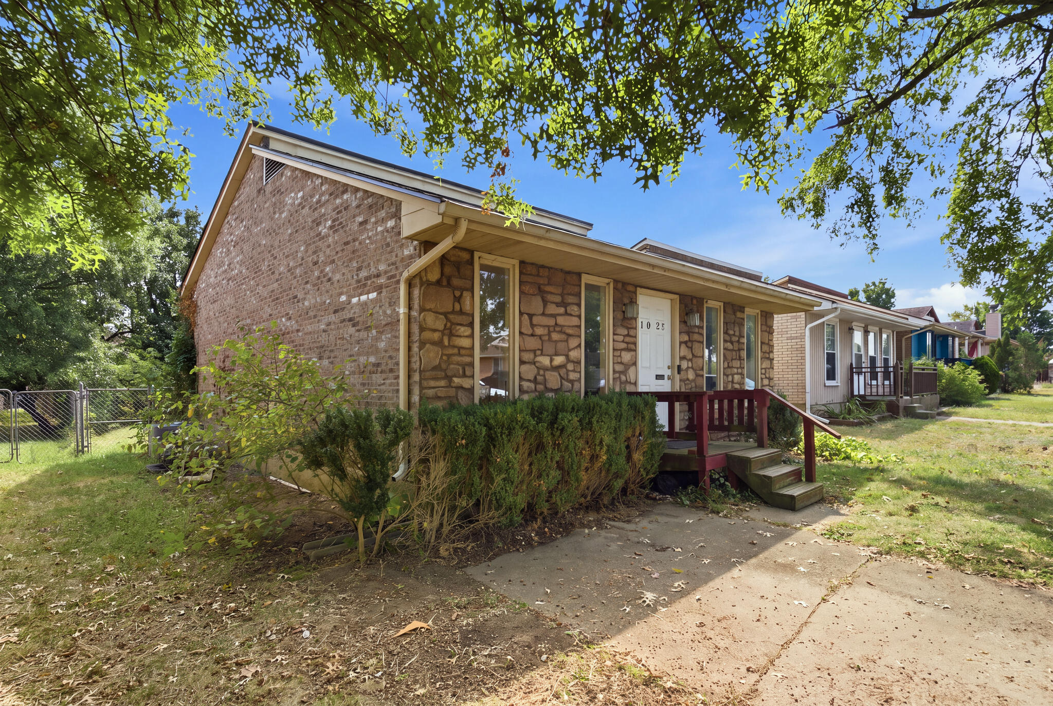 1027 Trent Boulevard Property Photo 1