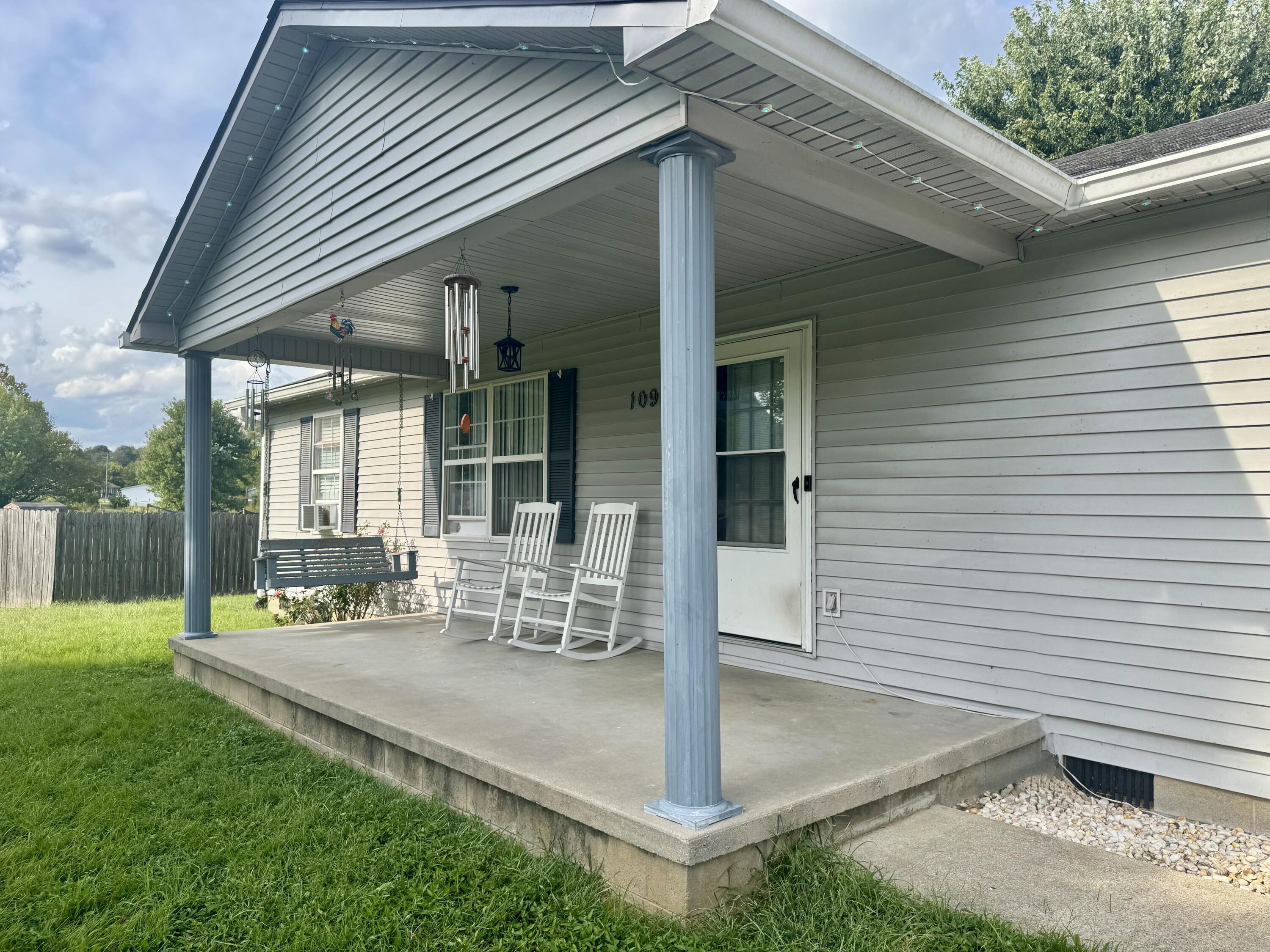 109 Dillon Court Property Photo 2