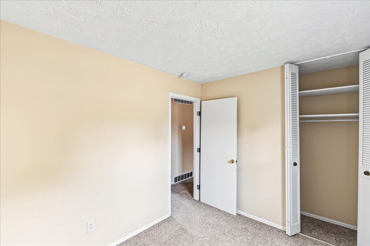 1248 Ascot Park Property Photo 20