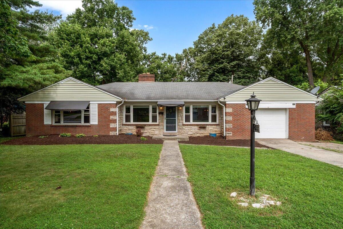2333 Southview Drive Property Photo 1