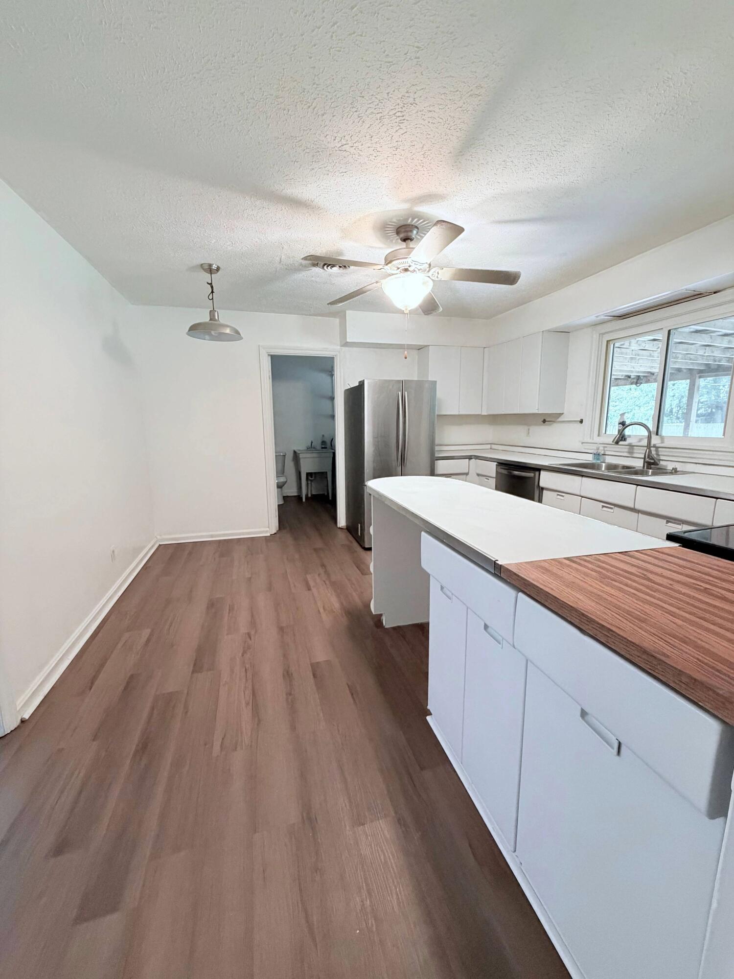 2333 Southview Drive Property Photo 9