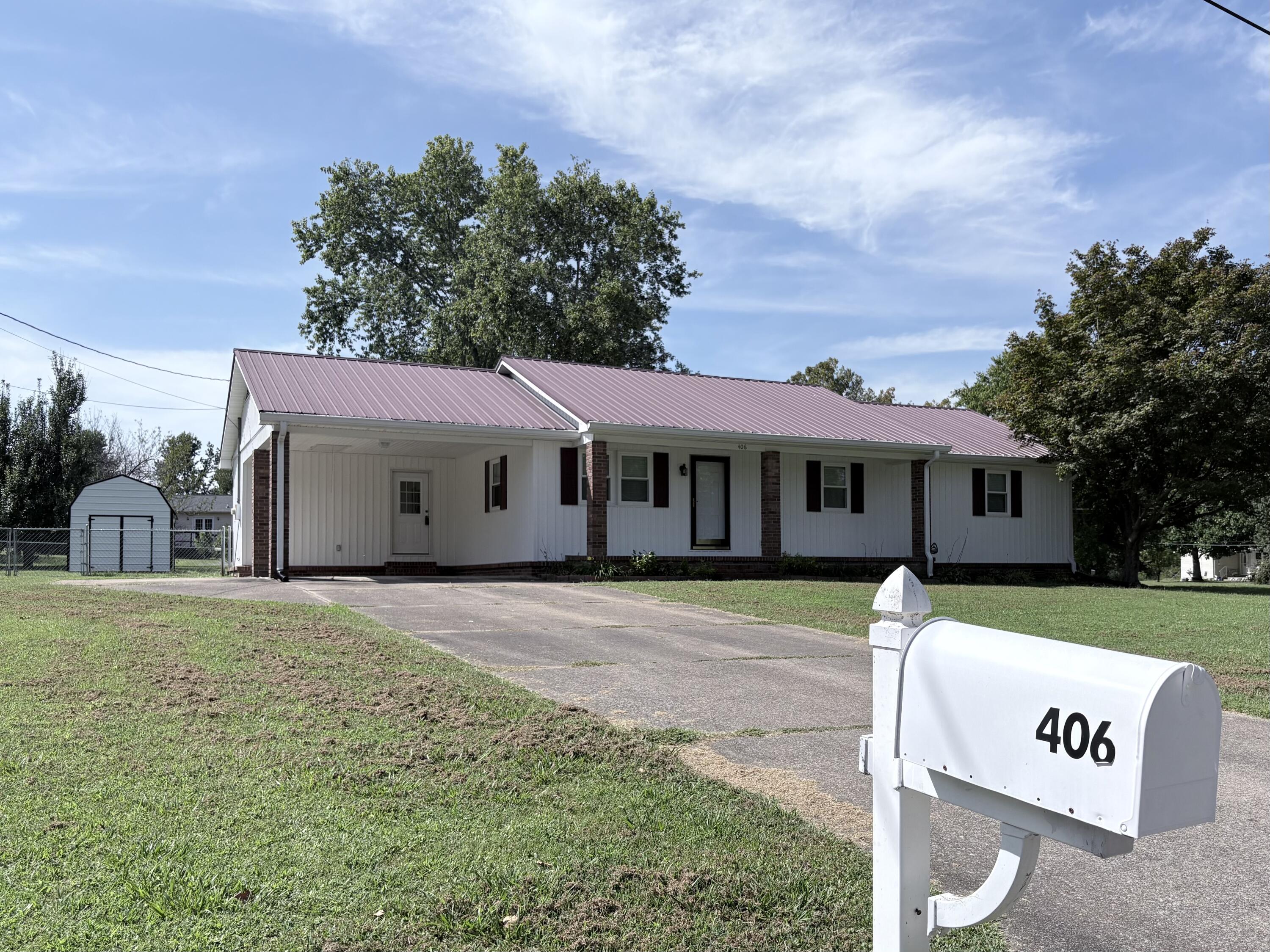 406 Linden Drive Property Photo 1