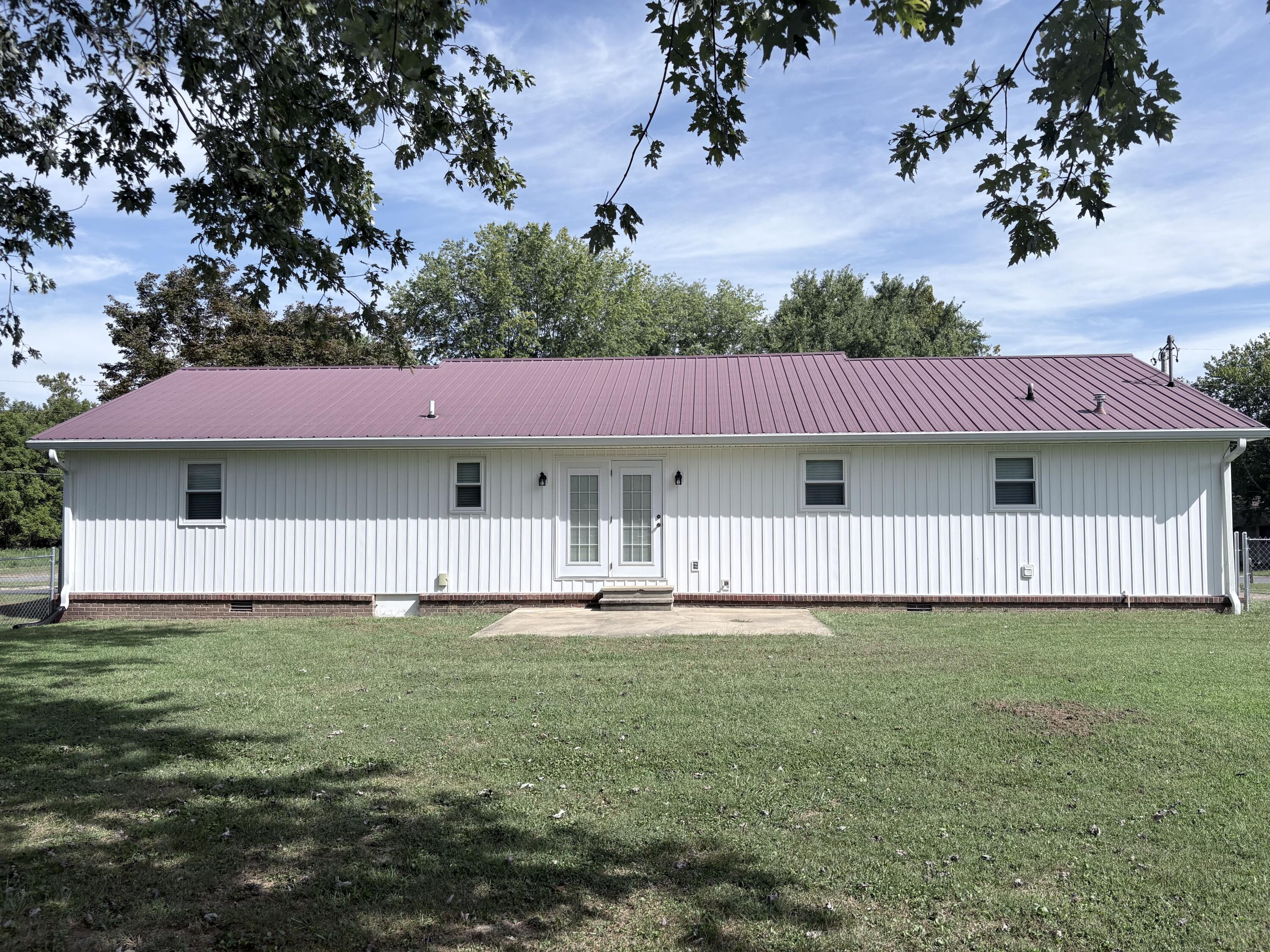 406 Linden Drive Property Photo 4