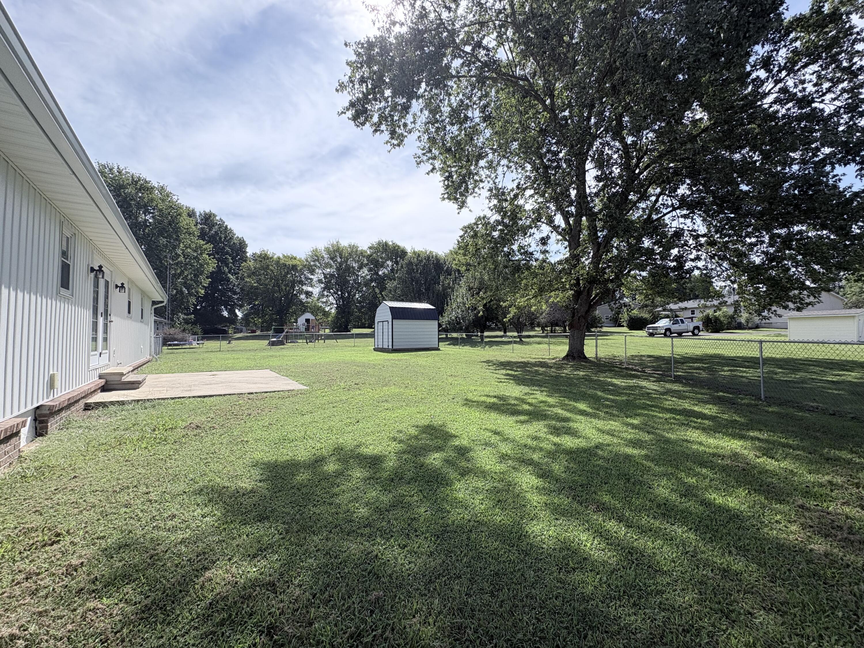 406 Linden Drive Property Photo 5