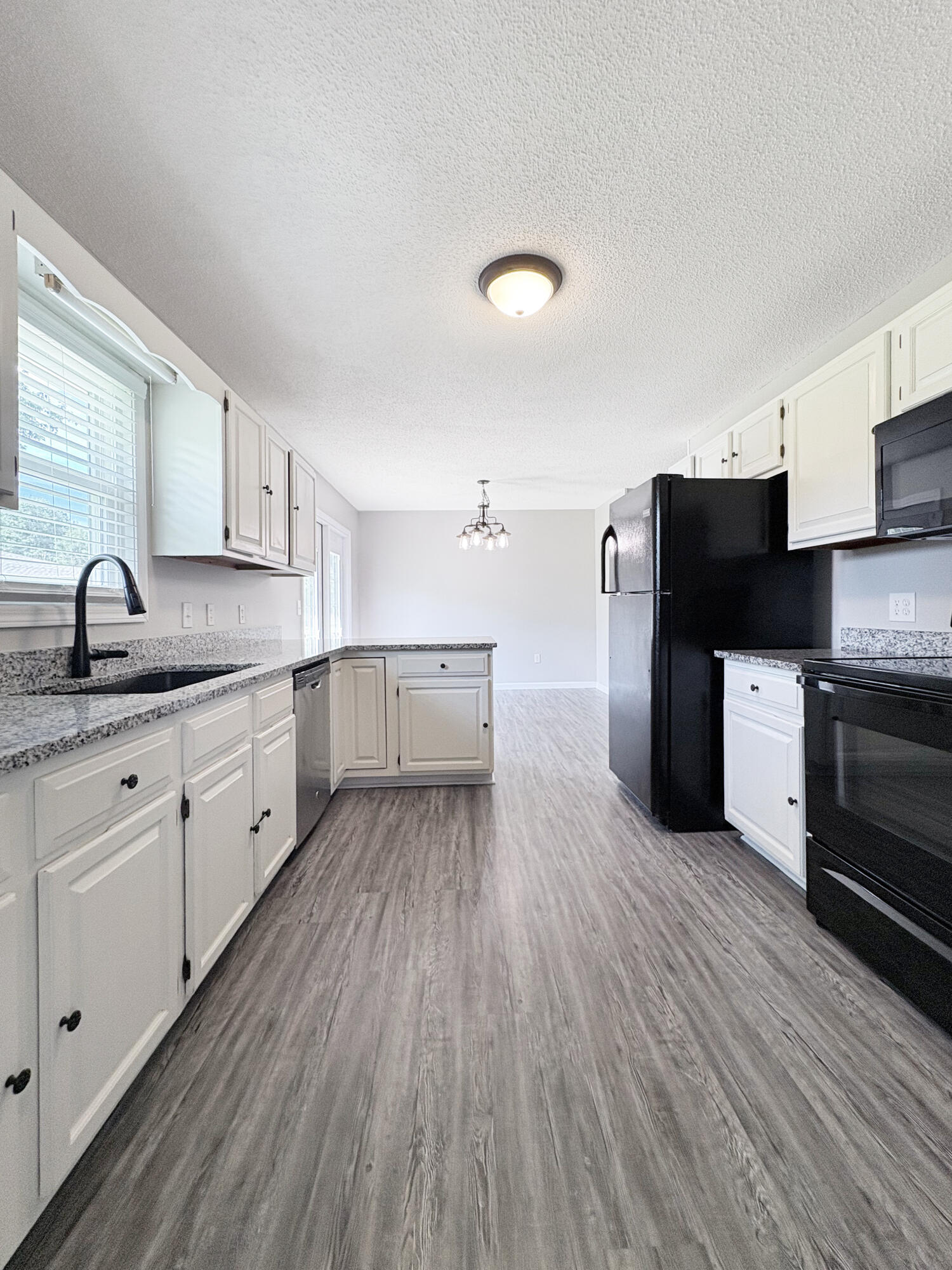406 Linden Drive Property Photo 10