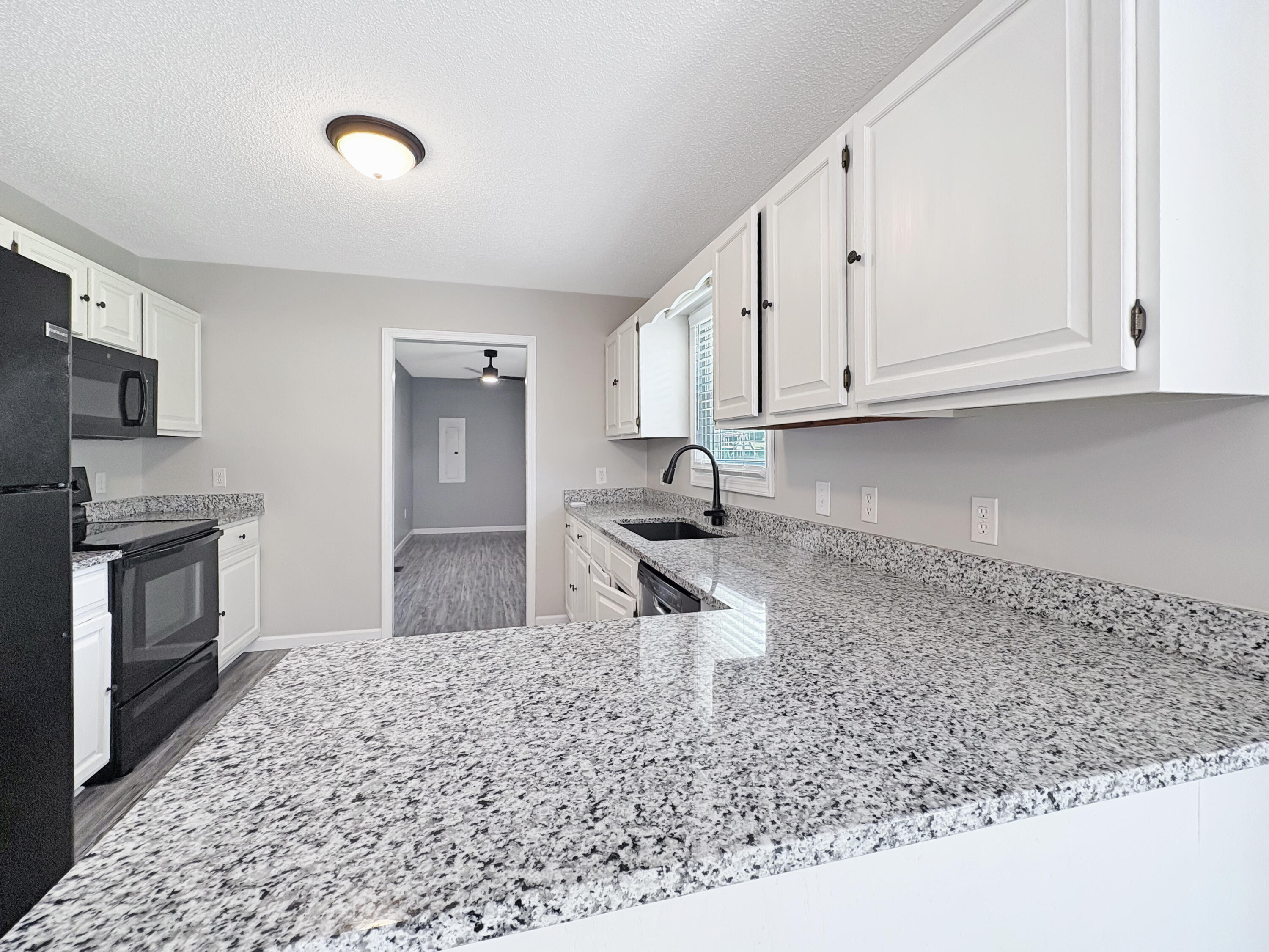 406 Linden Drive Property Photo 14