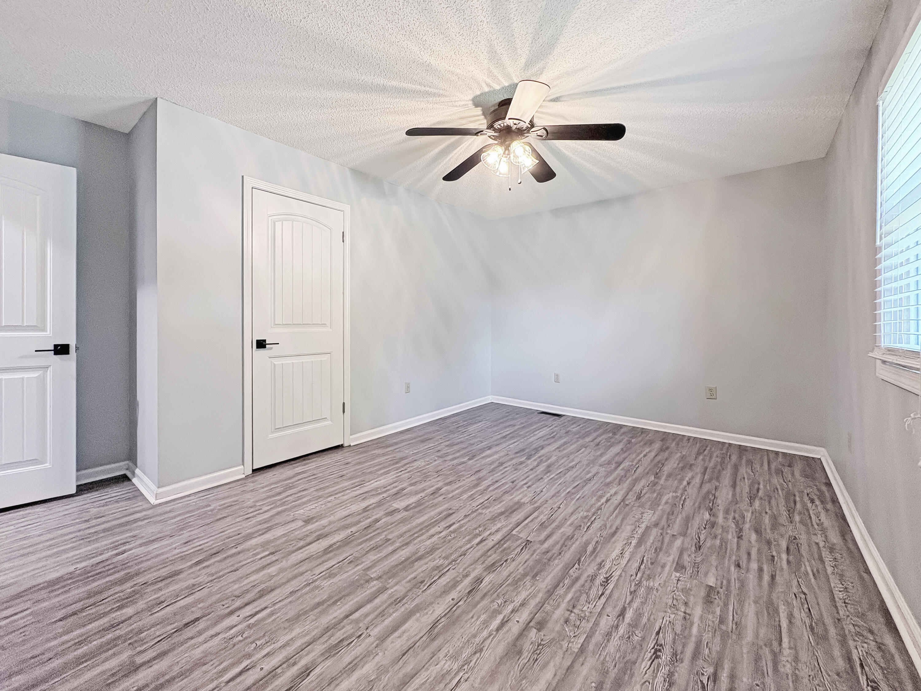 406 Linden Drive Property Photo 28