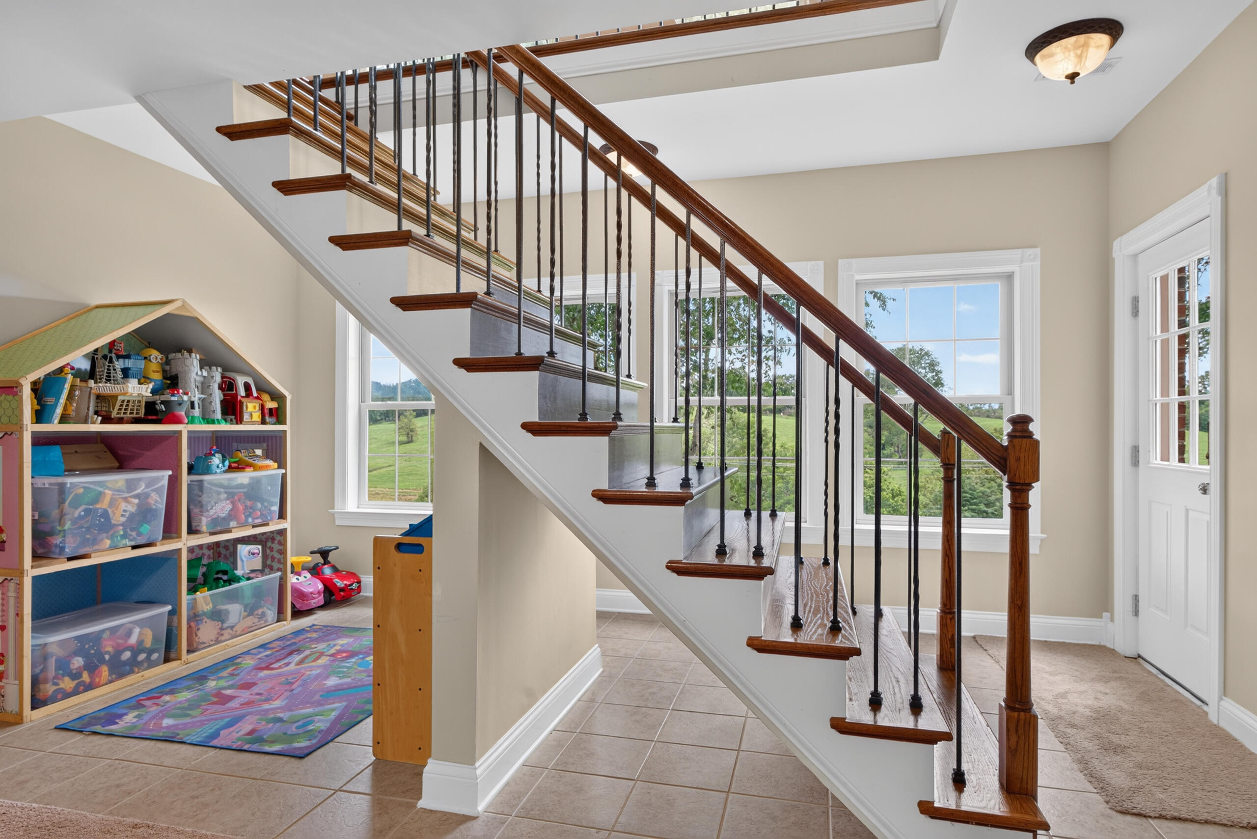 2051 Moss Creek Court Property Photo 33