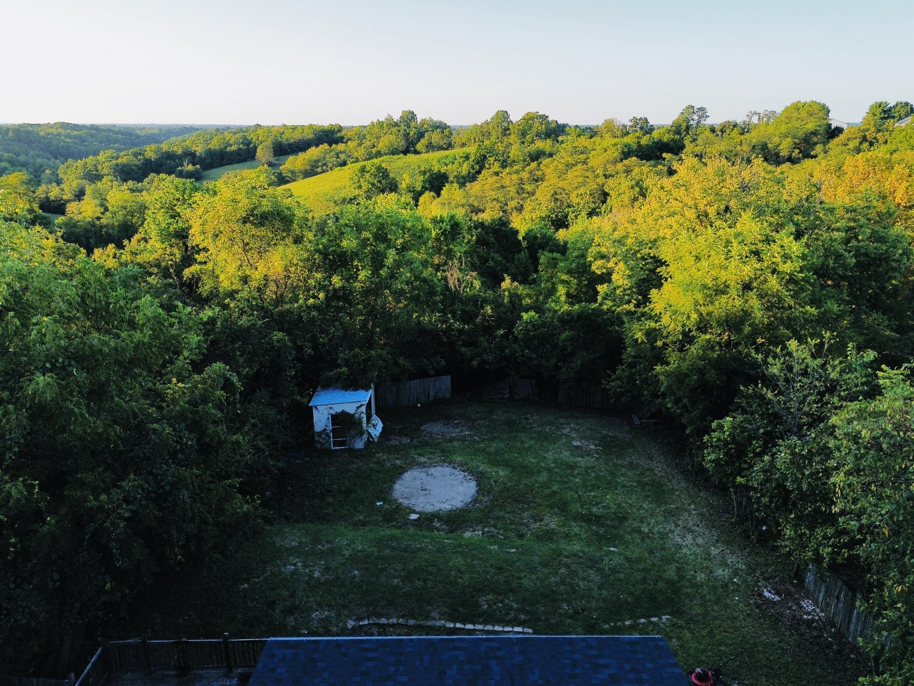 344 W Walnut Street Property Photo 4