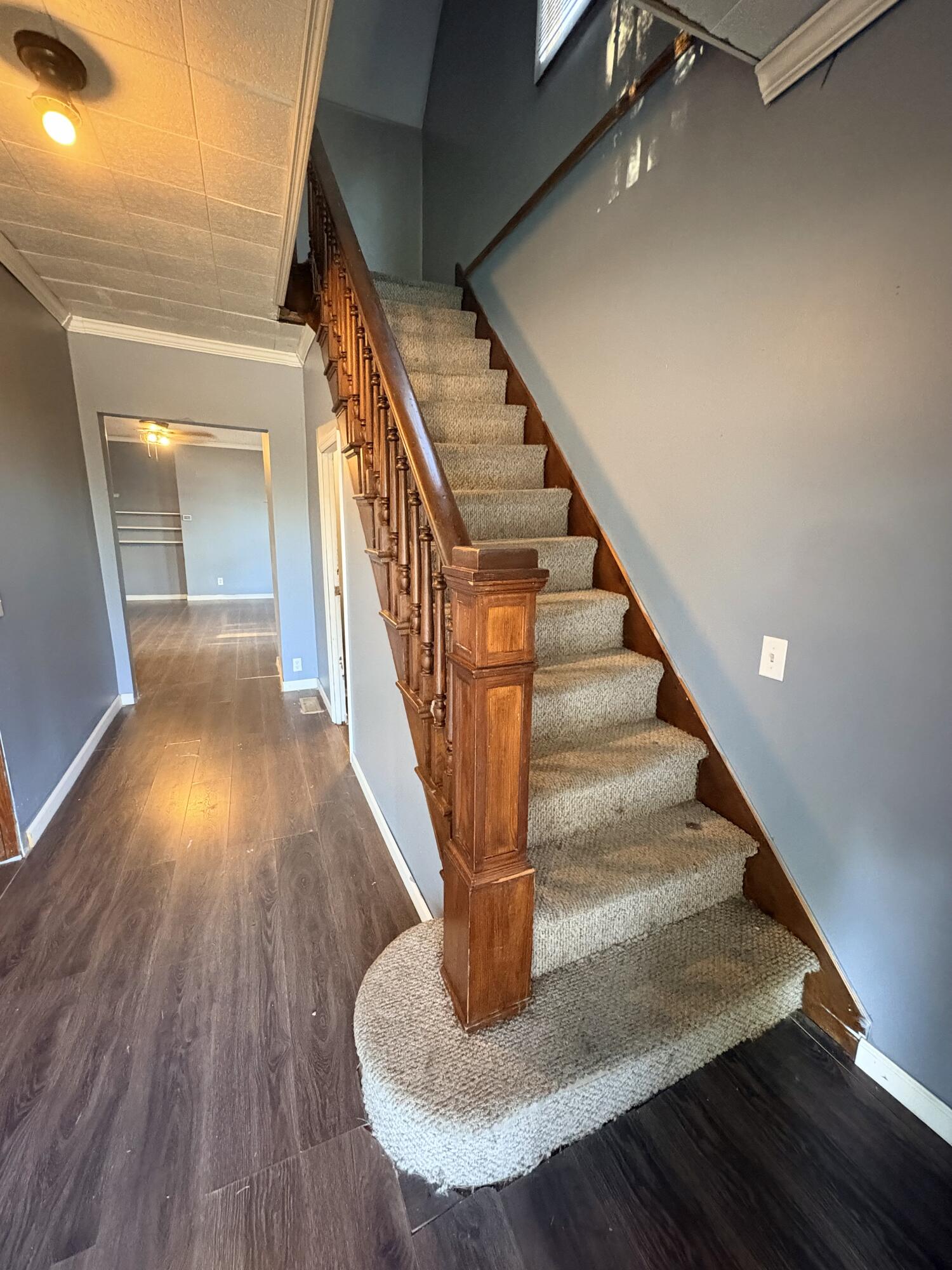 344 W Walnut Street Property Photo 9