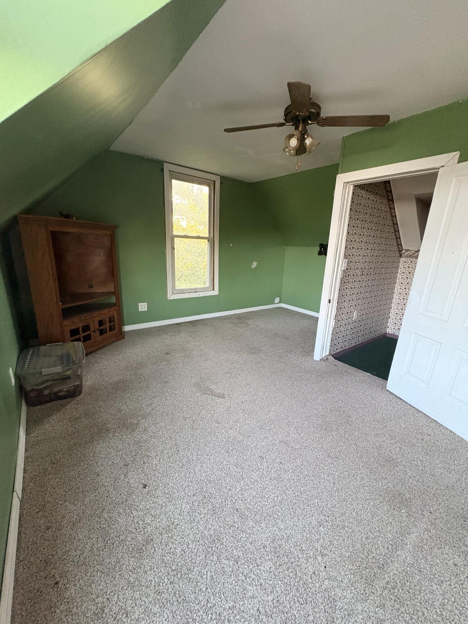 344 W Walnut Street Property Photo 43