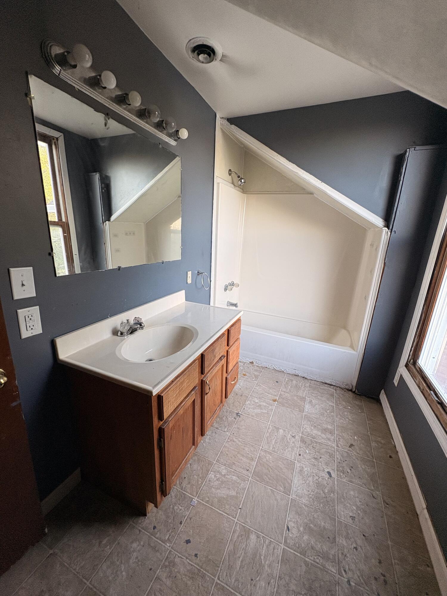 344 W Walnut Street Property Photo 47