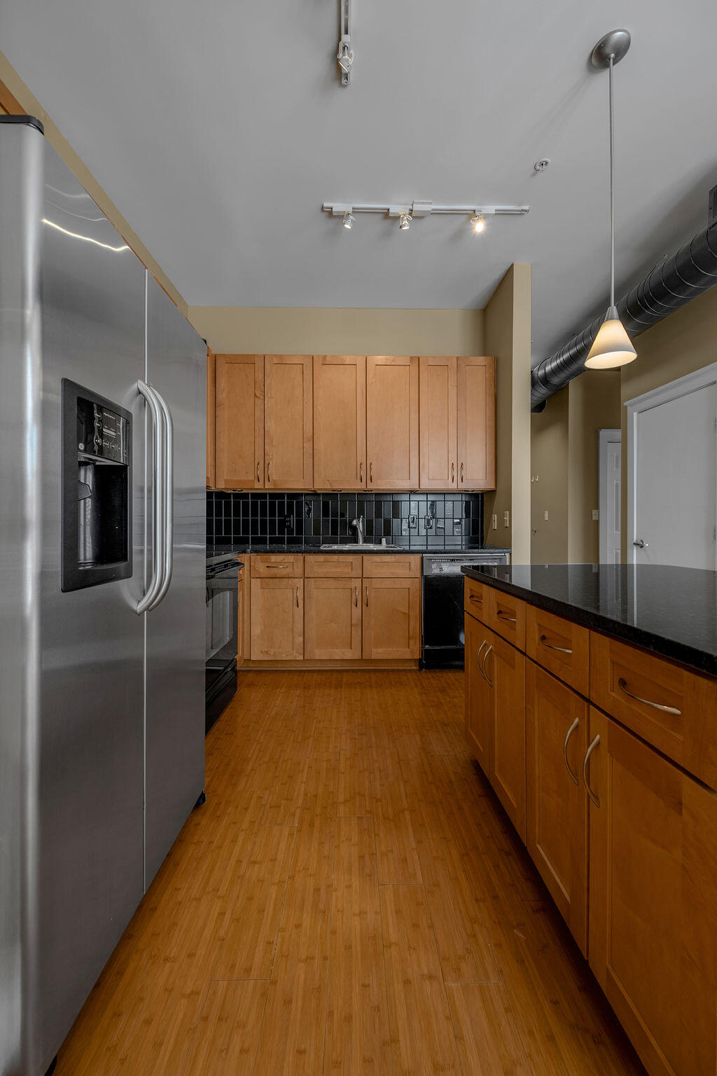 535 S Upper Street 327 Property Photo 17