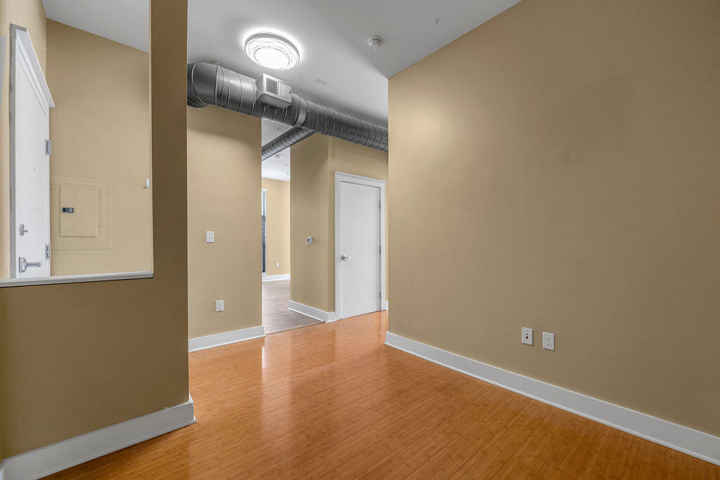 535 S Upper Street 327 Property Photo 36