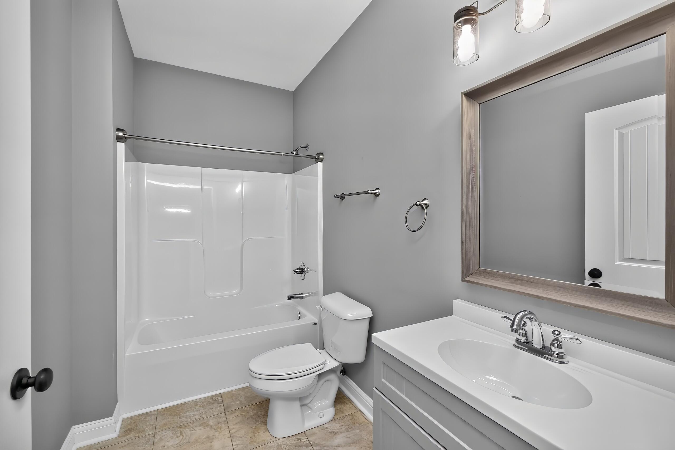 1020 Argyll Woods 204 Property Photo 13